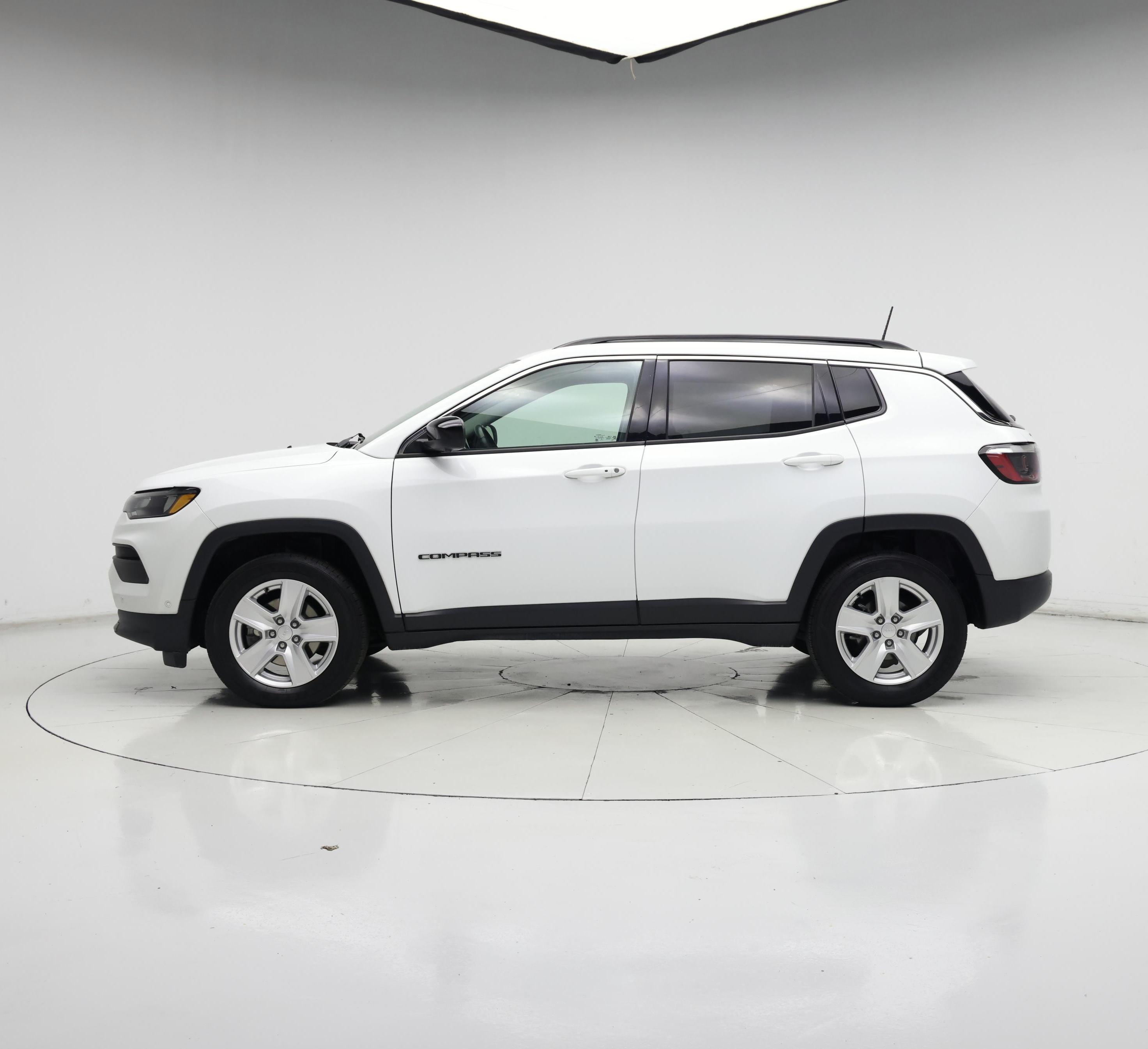 Thumbnail: 2022 Jeep Compass - 3