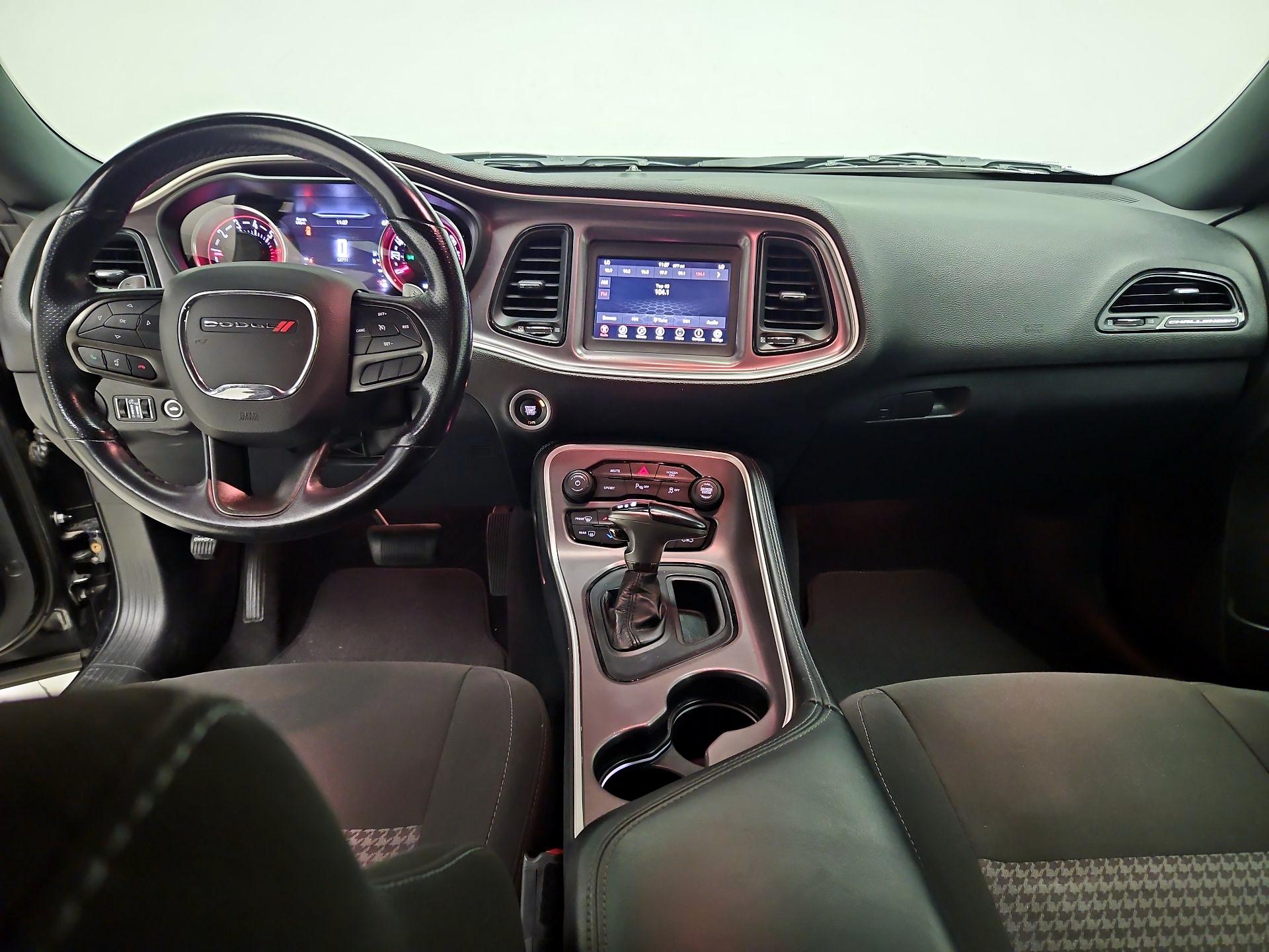 Thumbnail: 2022 Dodge Challenger - 9