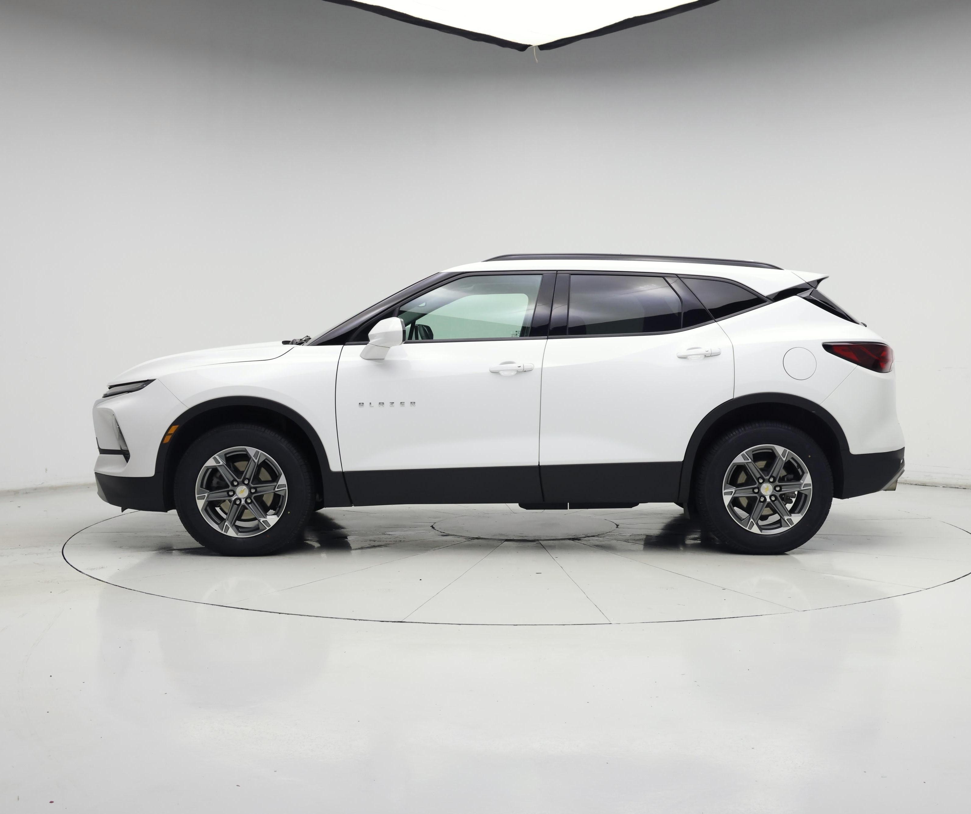 Thumbnail: 2024 Chevrolet Blazer - 3