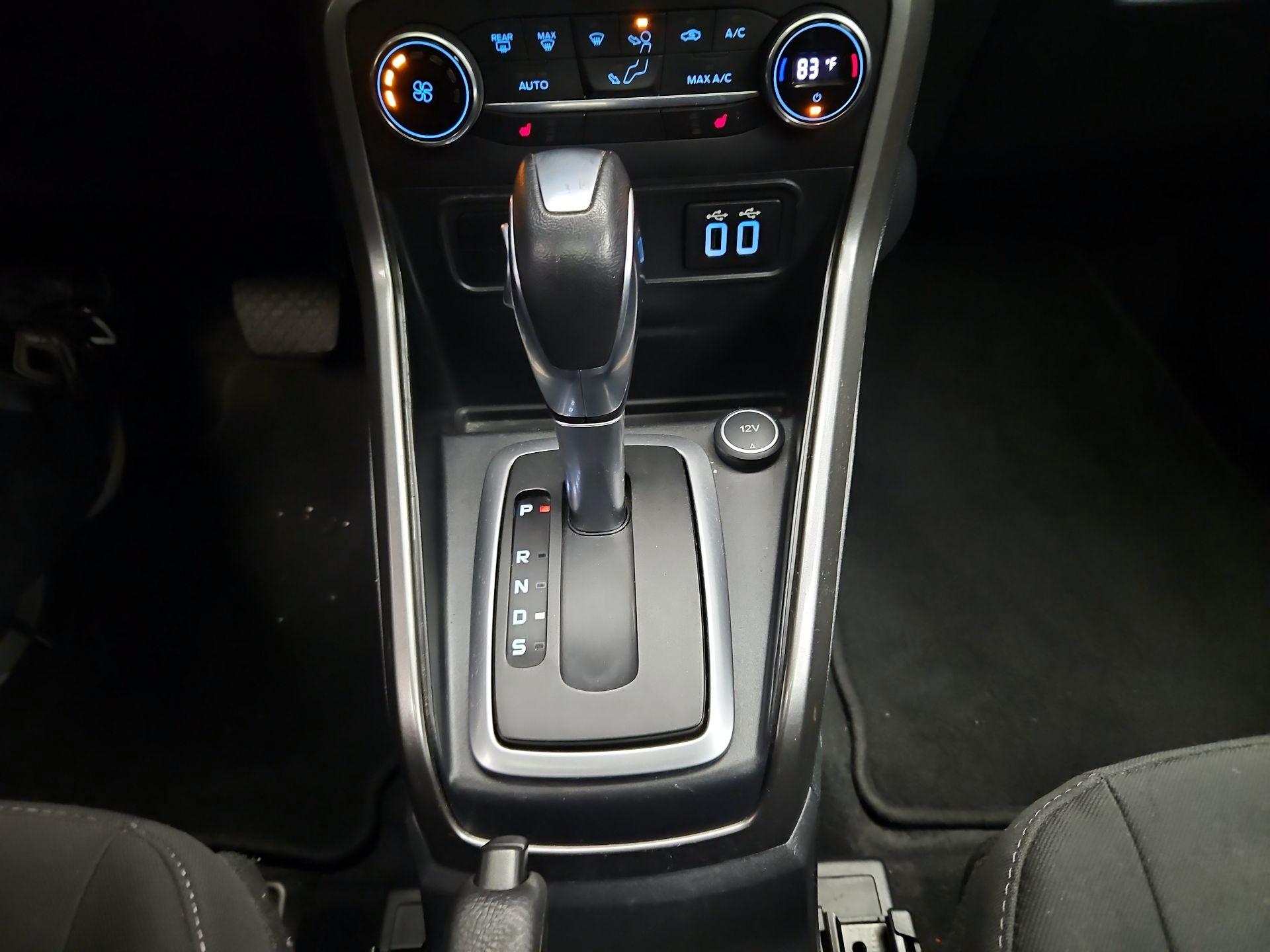 Thumbnail: 2021 Ford EcoSport - 17