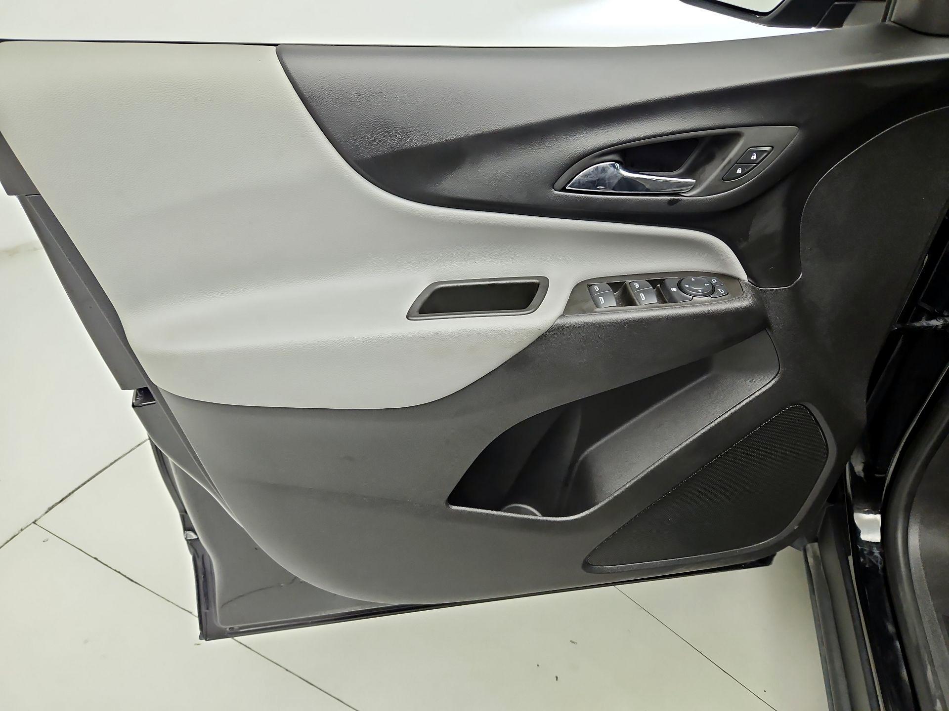 Thumbnail: 2023 Chevrolet Equinox - 12