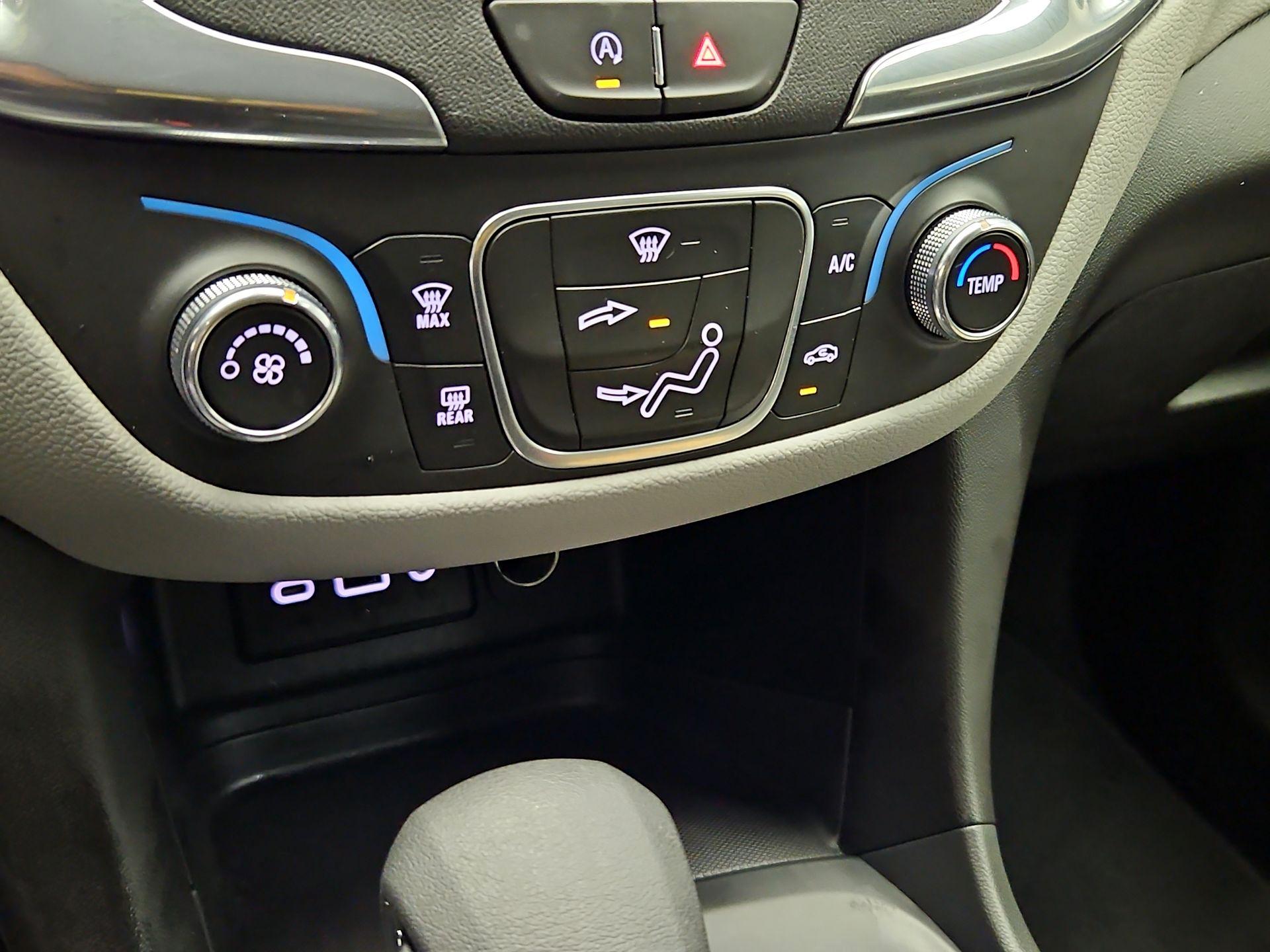 Thumbnail: 2023 Chevrolet Equinox - 16