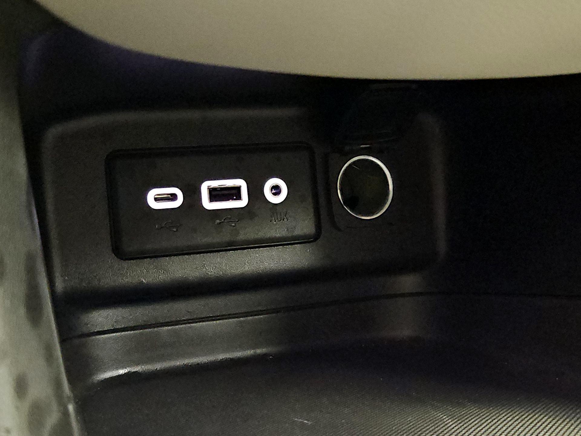 Thumbnail: 2023 Chevrolet Equinox - 18