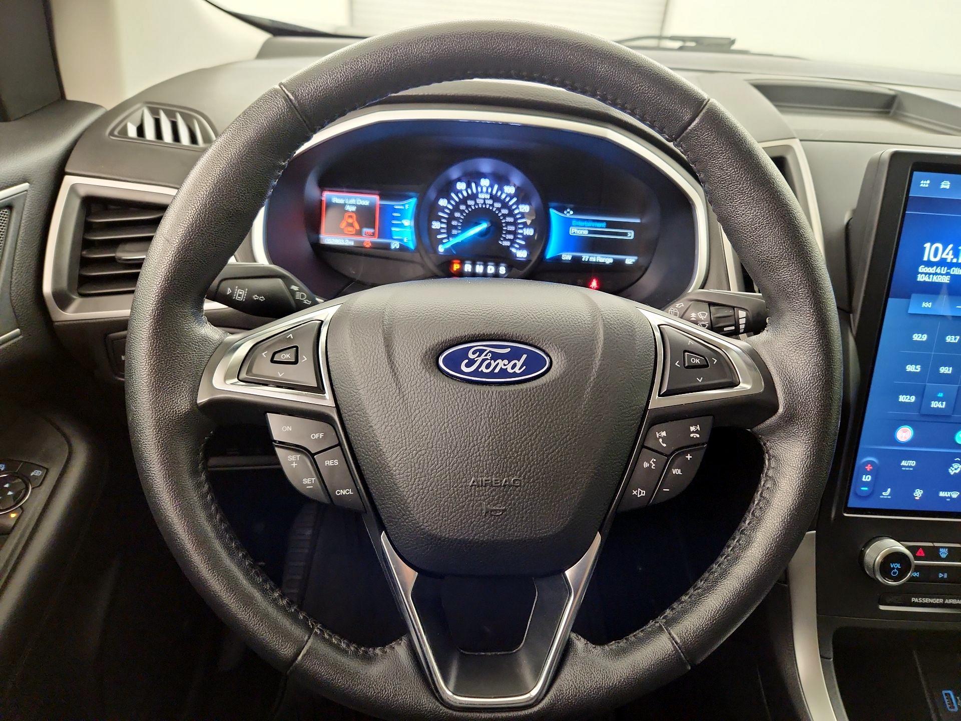 Thumbnail: 2021 Ford Edge - 10