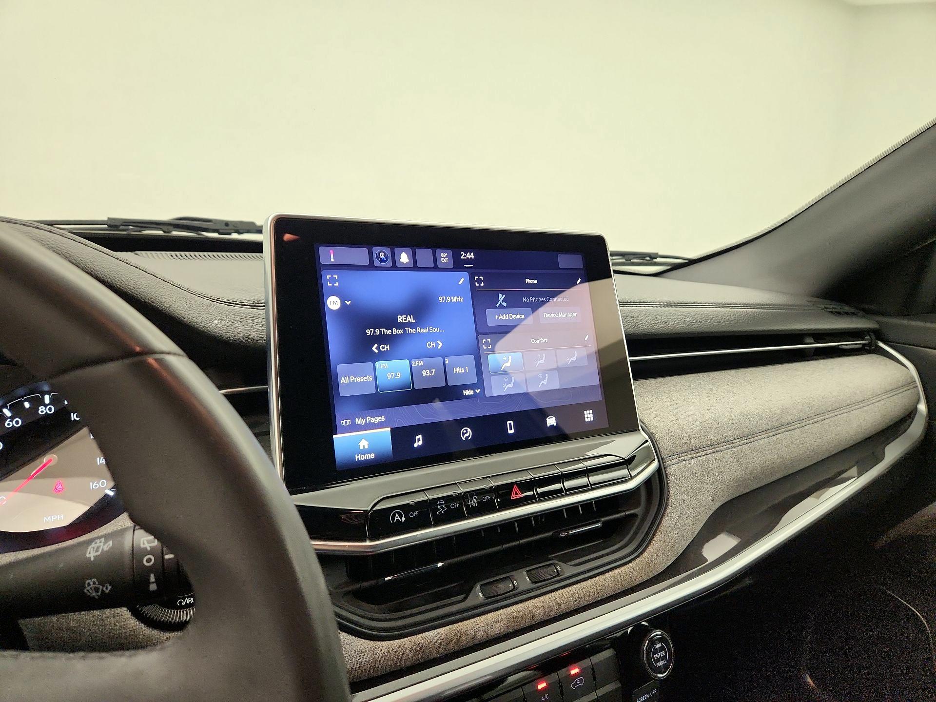 Thumbnail: 2023 Jeep Compass - 13