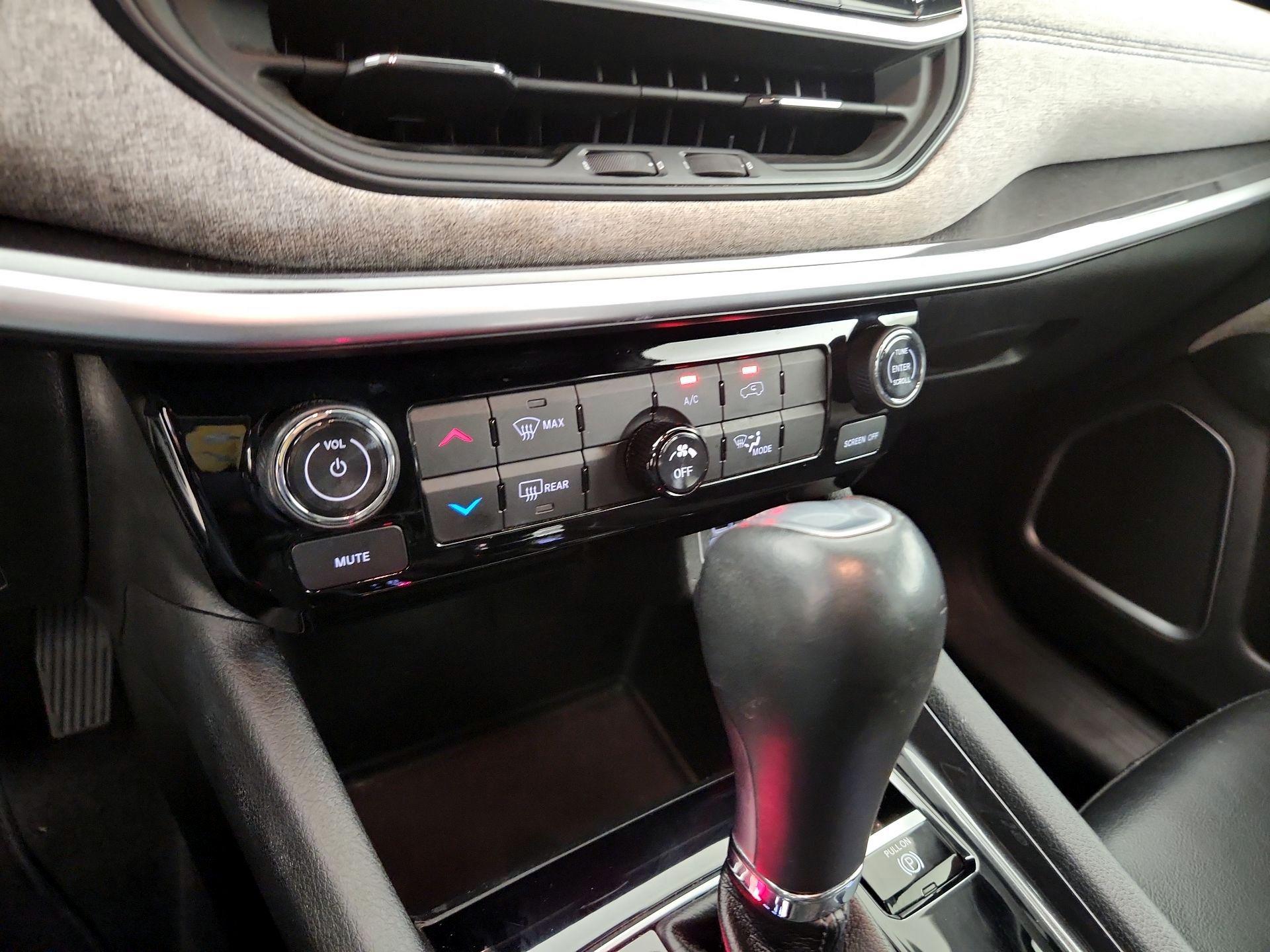 Thumbnail: 2023 Jeep Compass - 14