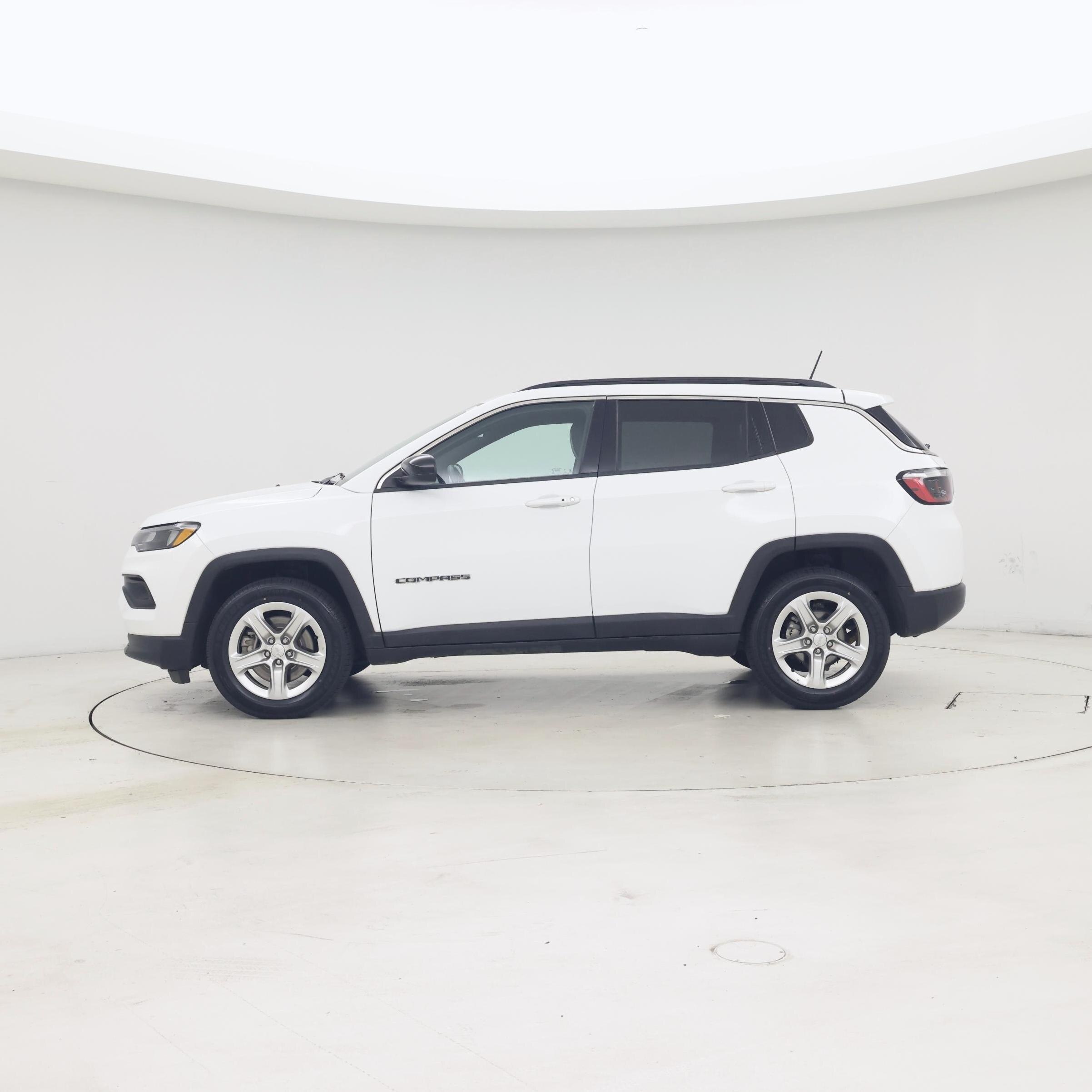 Thumbnail: 2023 Jeep Compass - 3