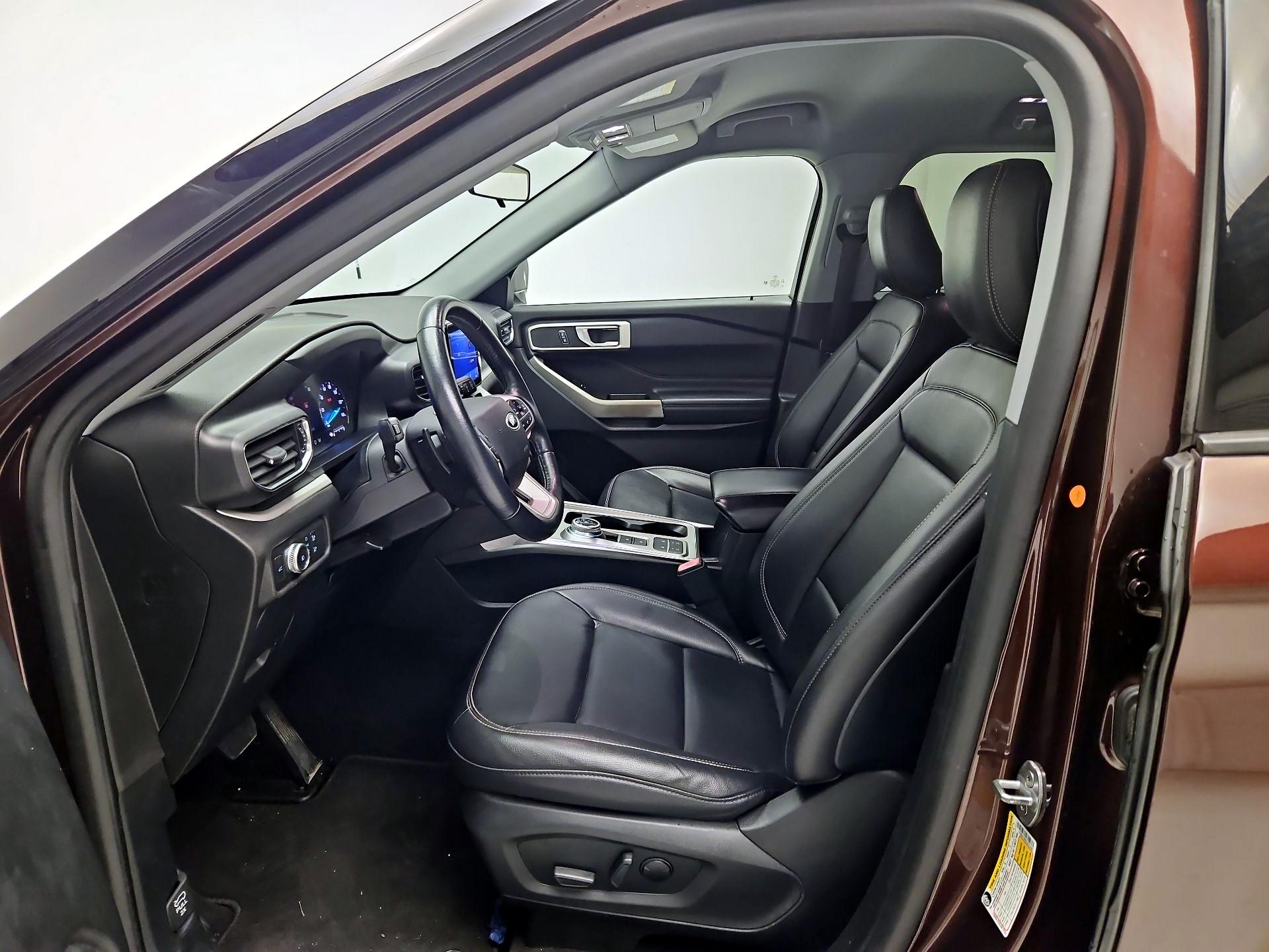 Thumbnail: 2020 Ford Explorer - 11