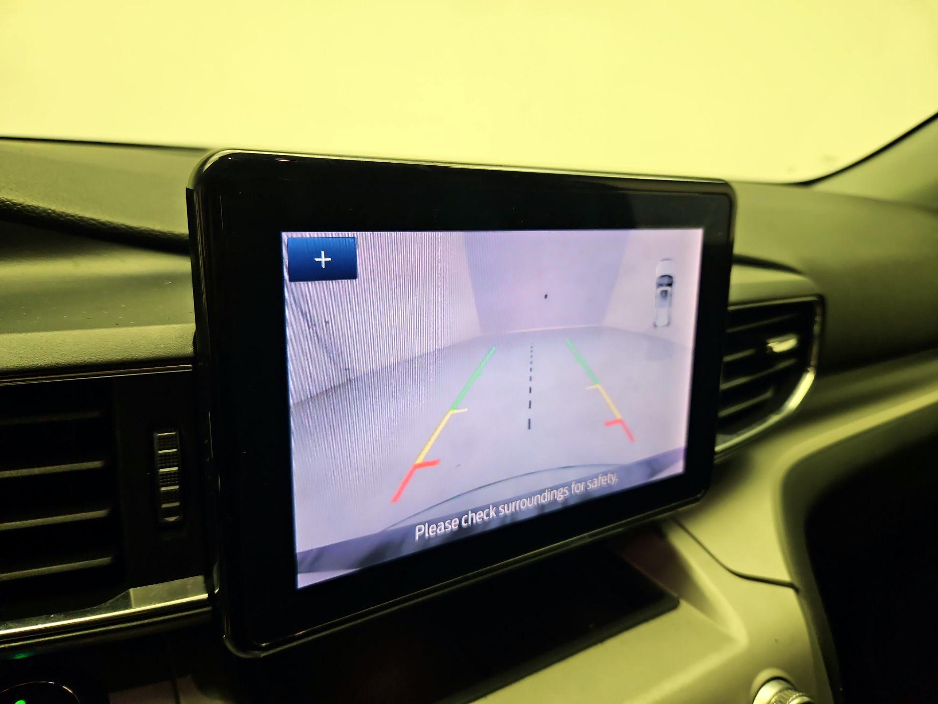 Thumbnail: 2020 Ford Explorer - 14