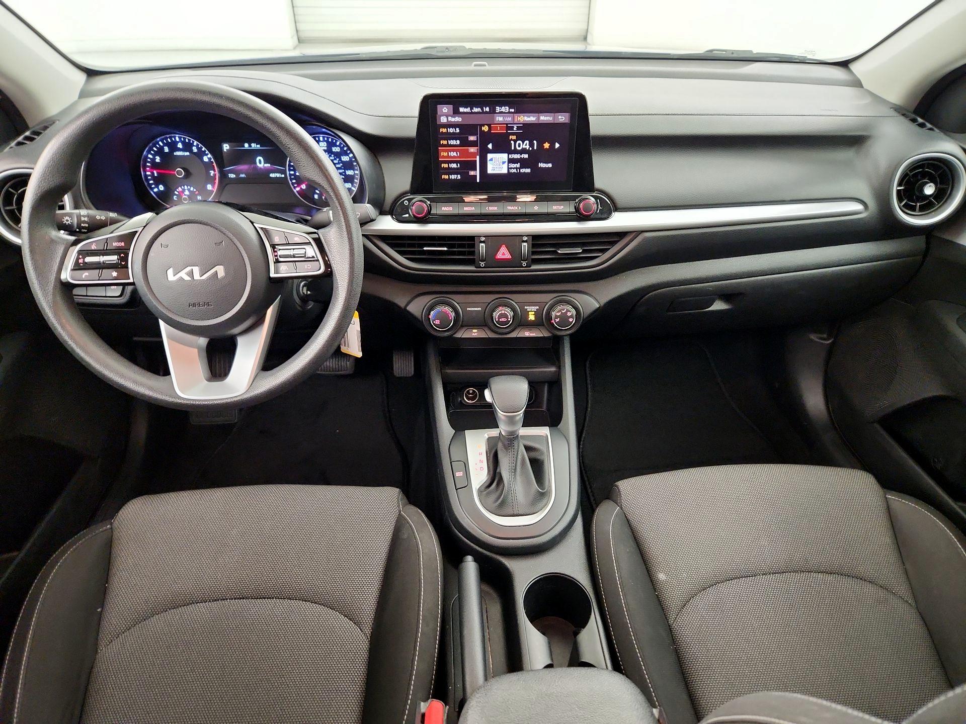 Thumbnail: 2023 Kia Forte - 9