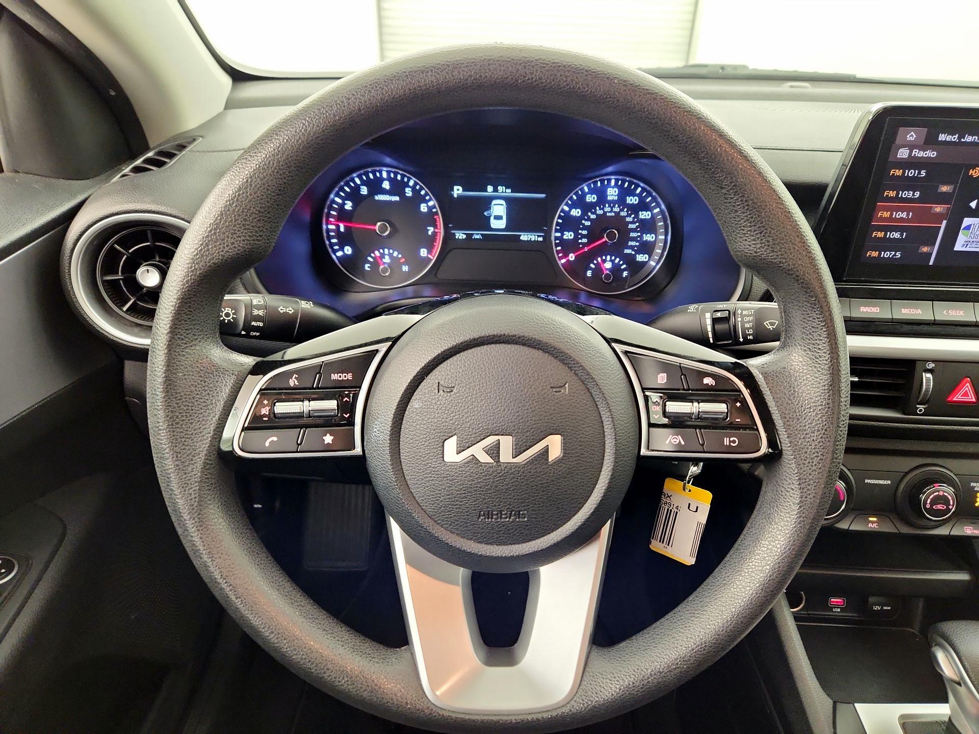 Thumbnail: 2023 Kia Forte - 10