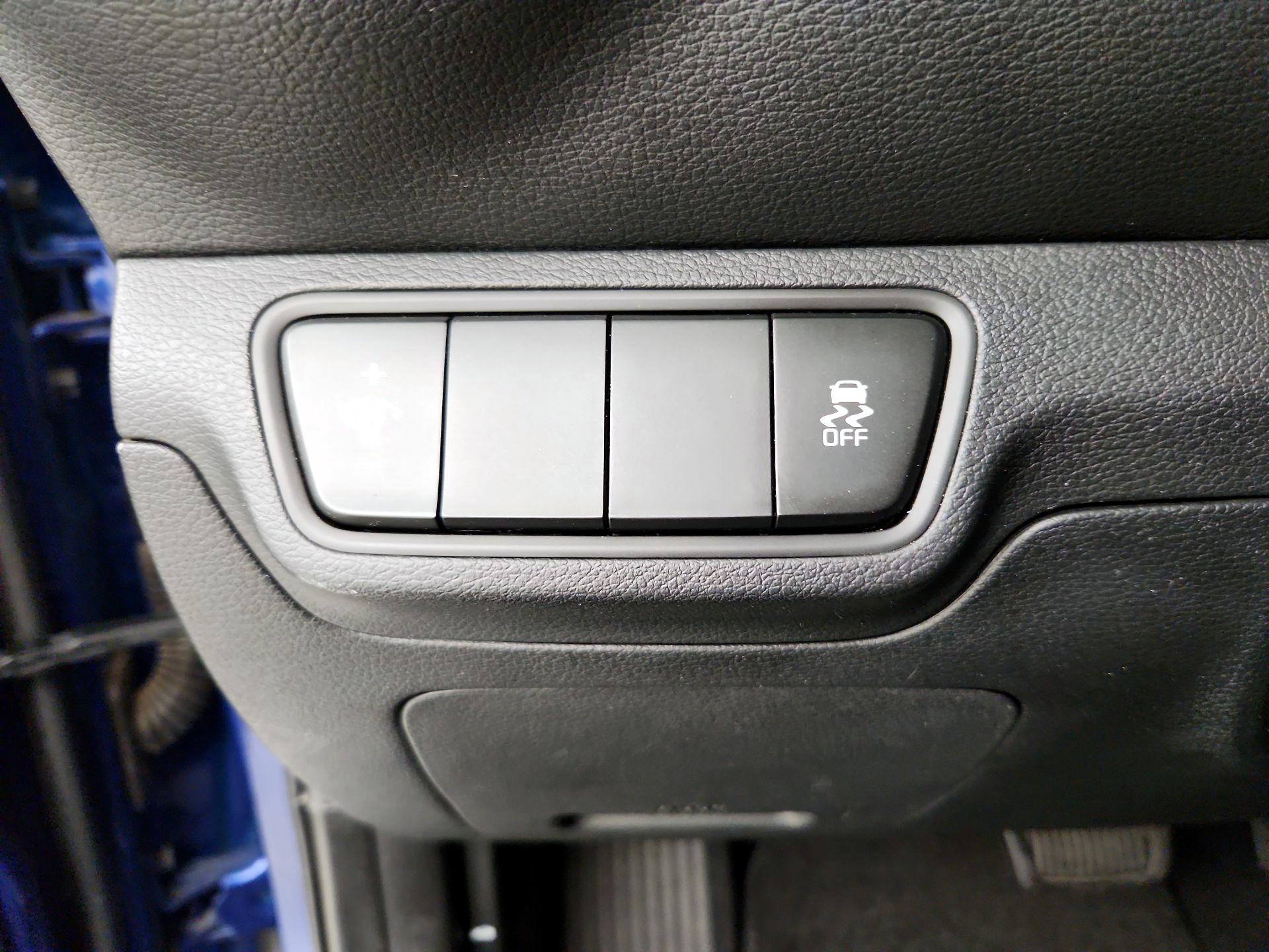 Thumbnail: 2023 Kia Forte - 13