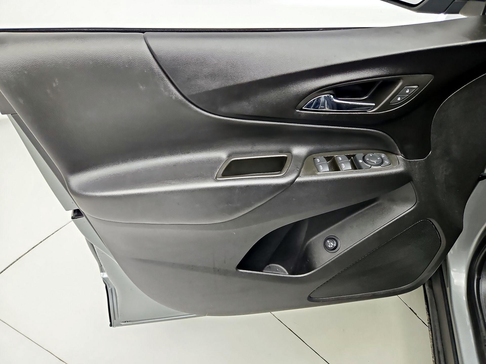 Thumbnail: 2023 Chevrolet Equinox - 12