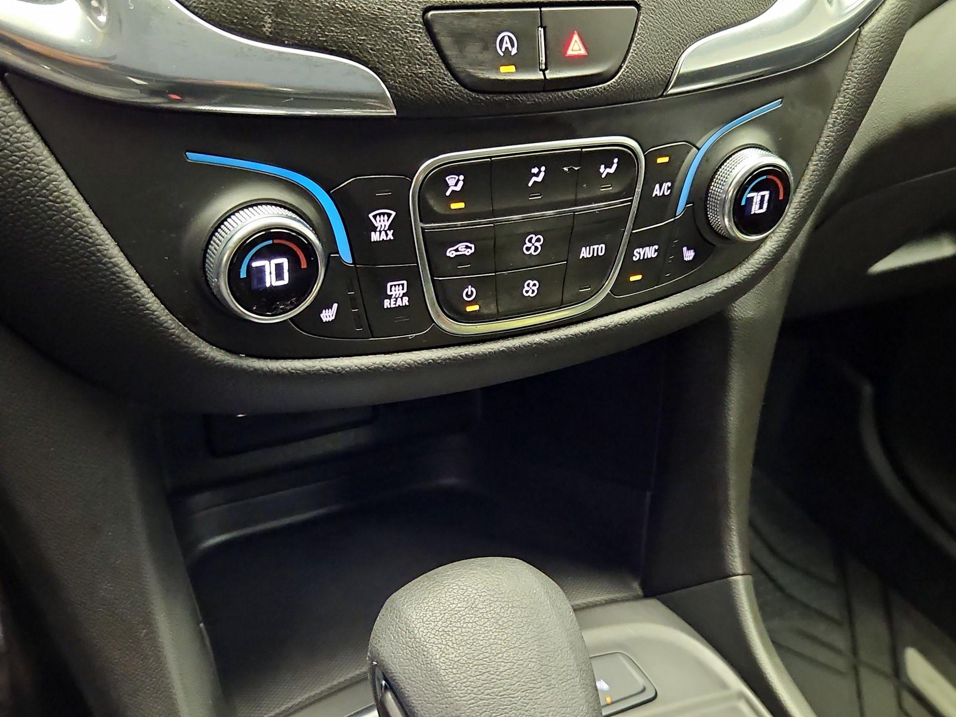 Thumbnail: 2023 Chevrolet Equinox - 16