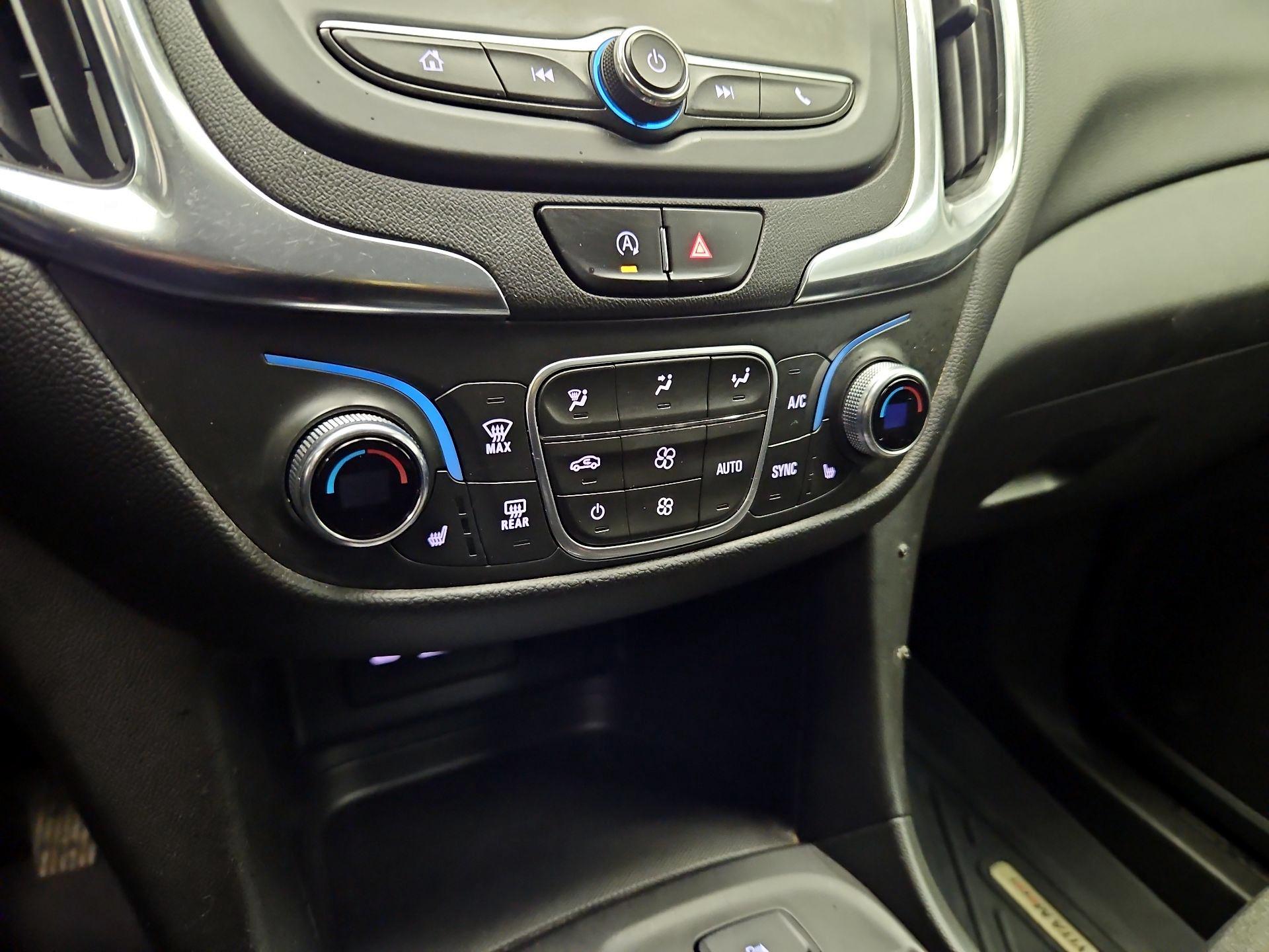 Thumbnail: 2022 Chevrolet Equinox - 16