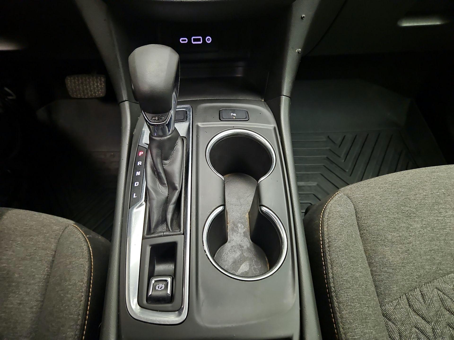 Thumbnail: 2022 Chevrolet Equinox - 17