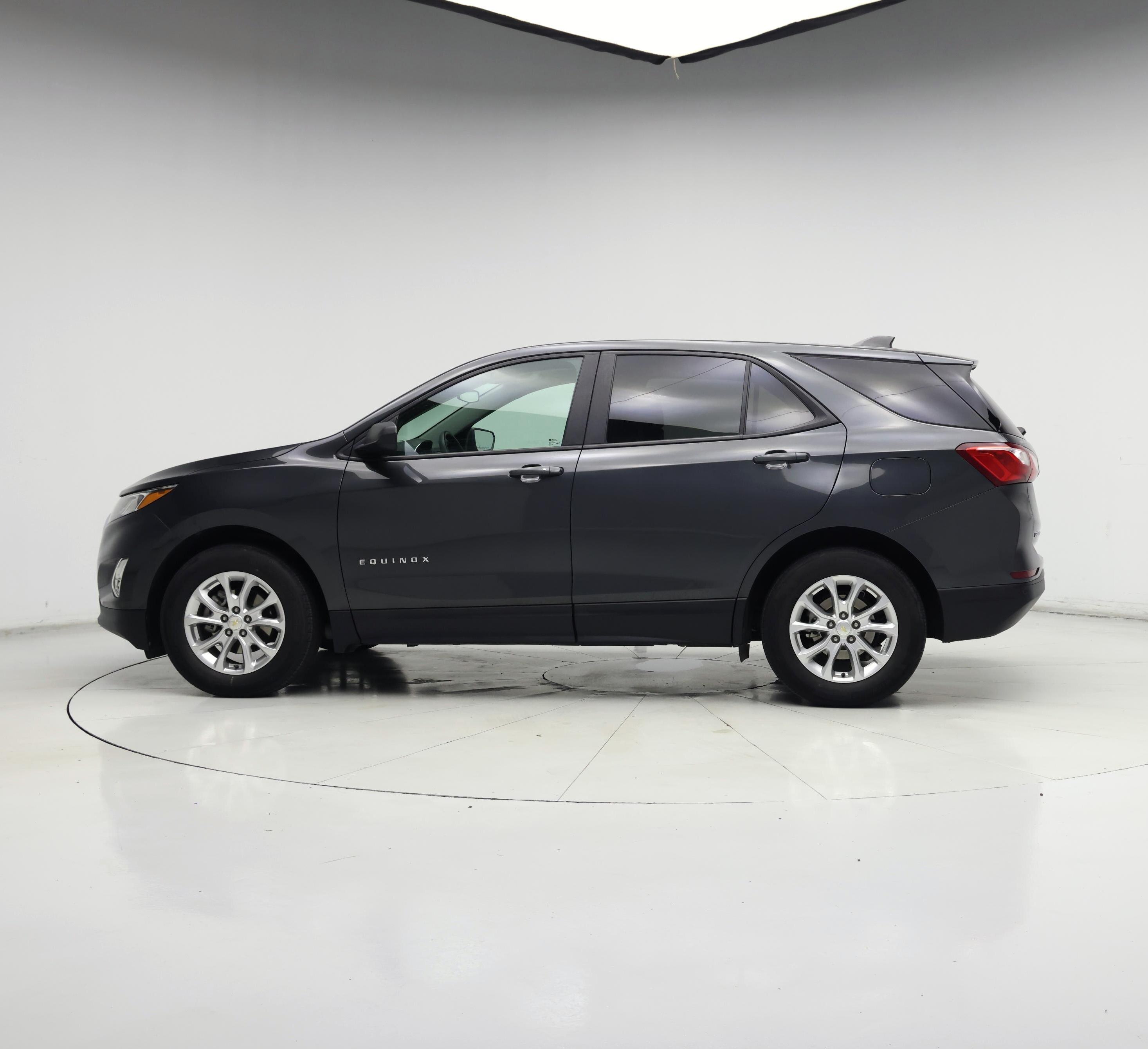 Thumbnail: 2021 Chevrolet Equinox - 3