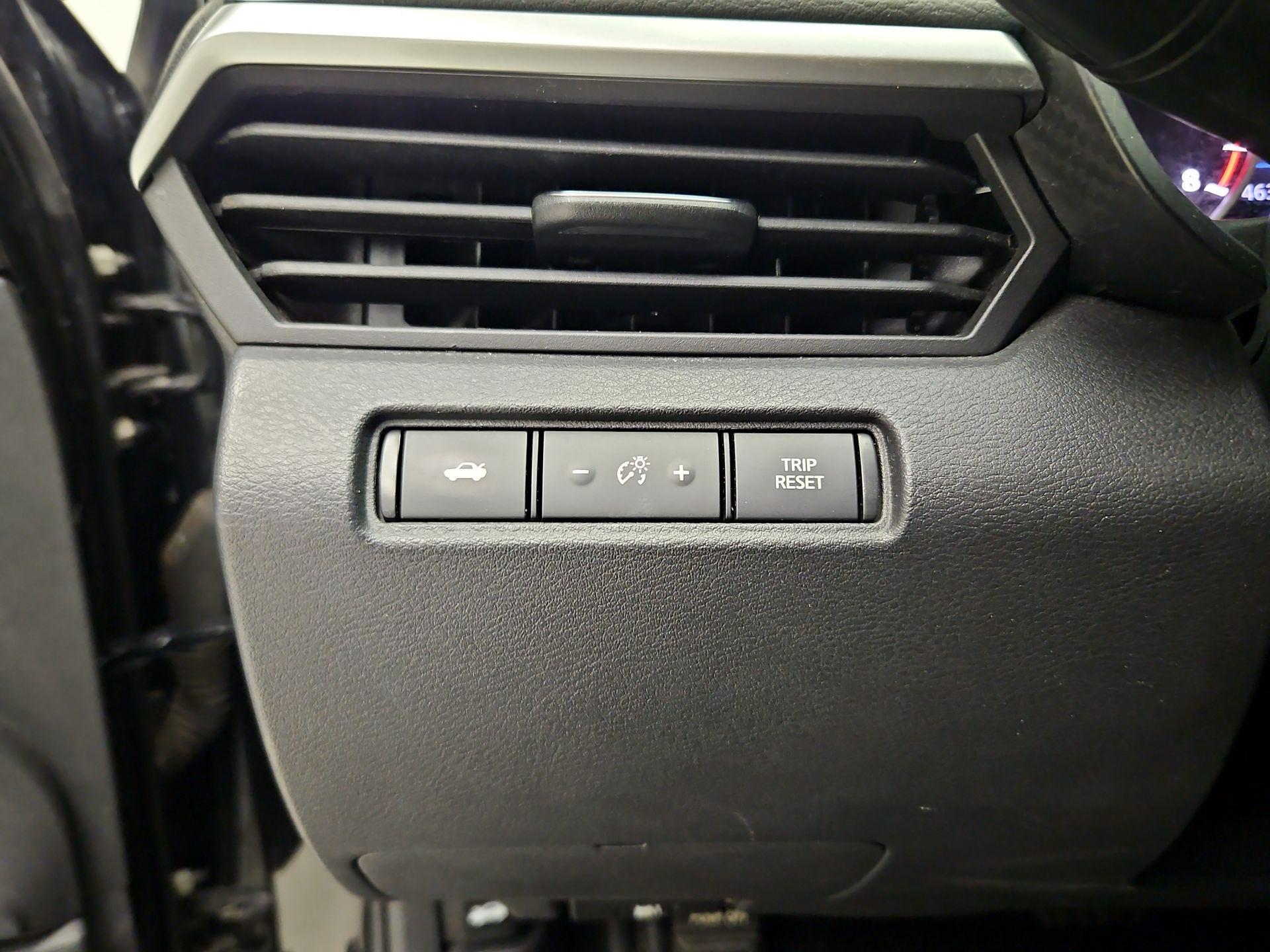 Thumbnail: 2021 Nissan Altima - 13