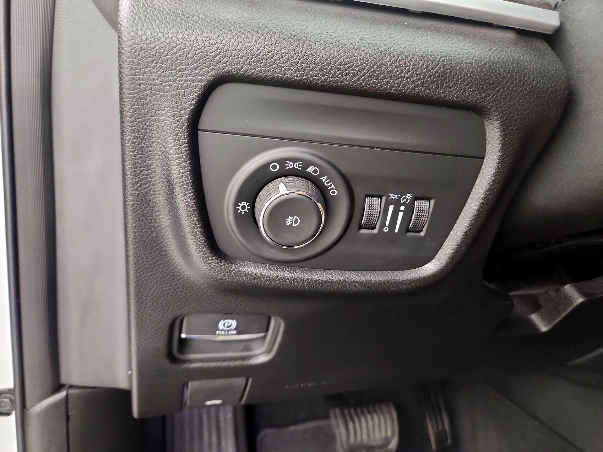 Thumbnail: 2023 Jeep Grand Cherokee - 13