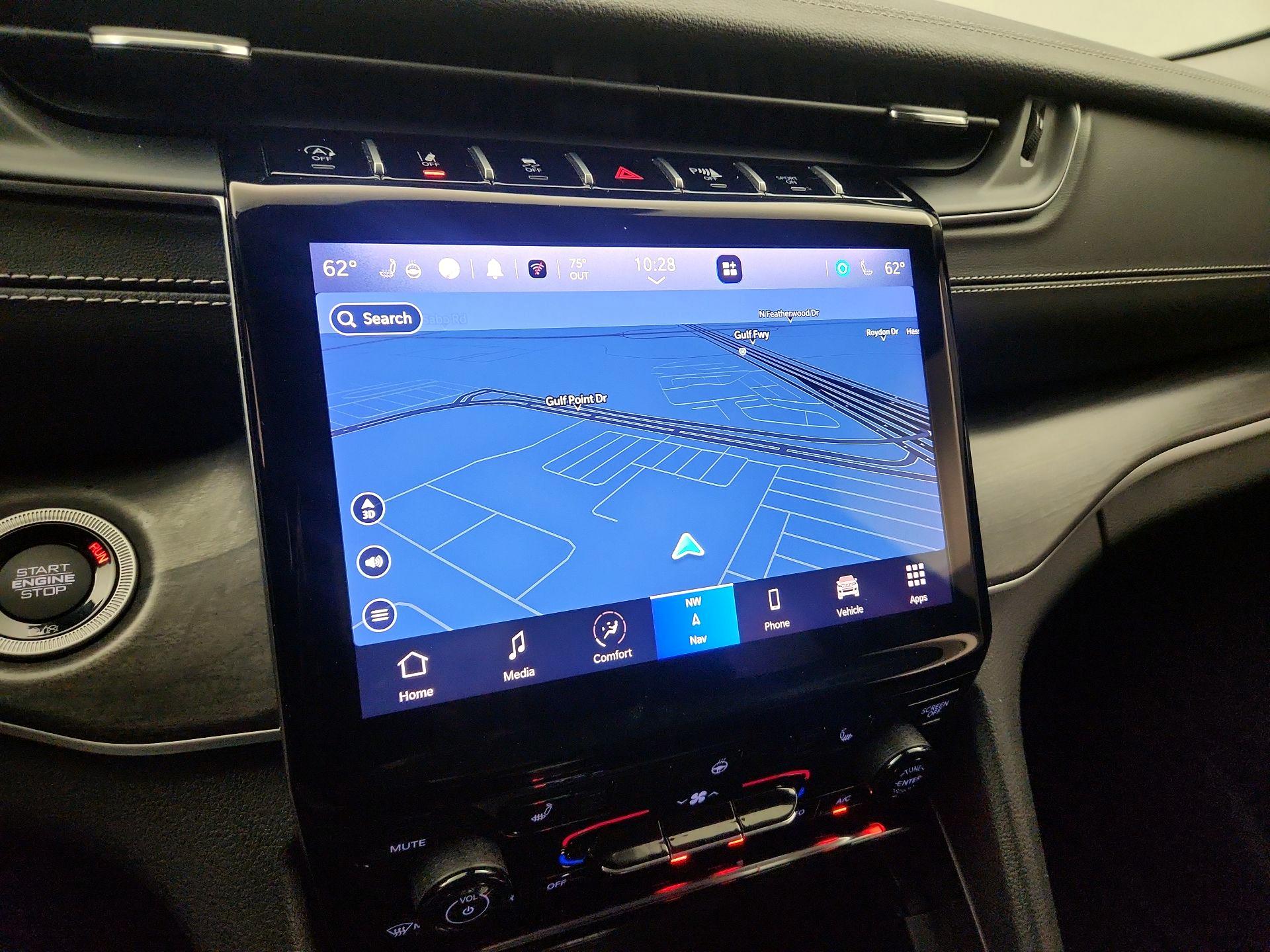 Thumbnail: 2023 Jeep Grand Cherokee - 14