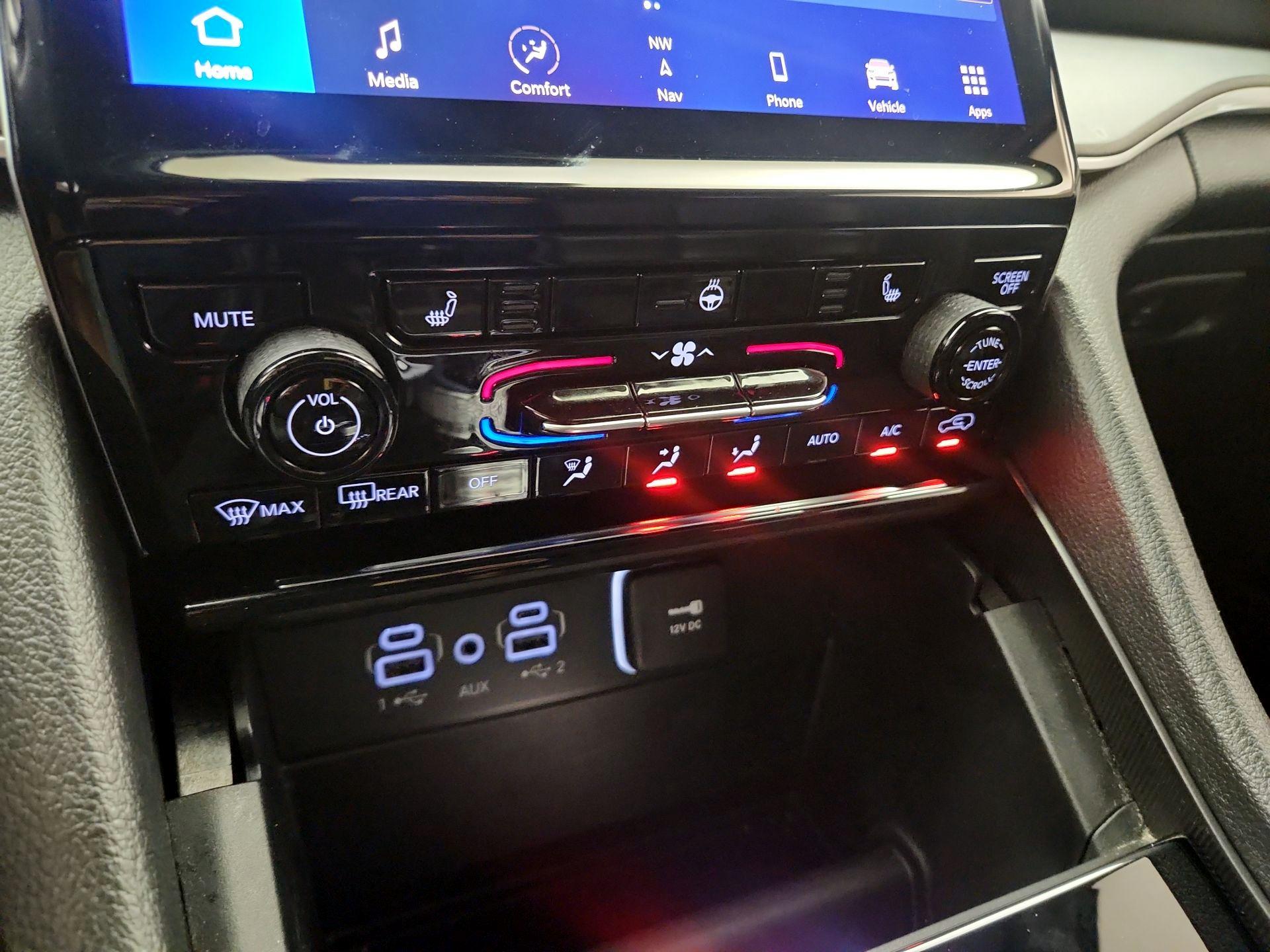 Thumbnail: 2023 Jeep Grand Cherokee - 17