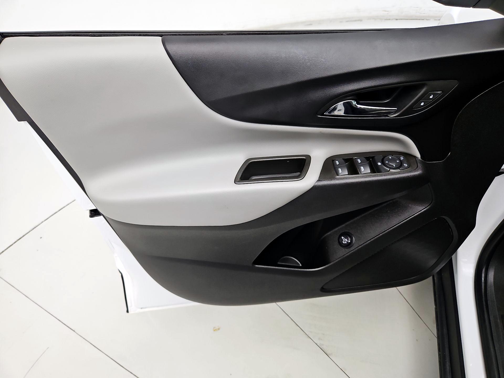 Thumbnail: 2023 Chevrolet Equinox - 12