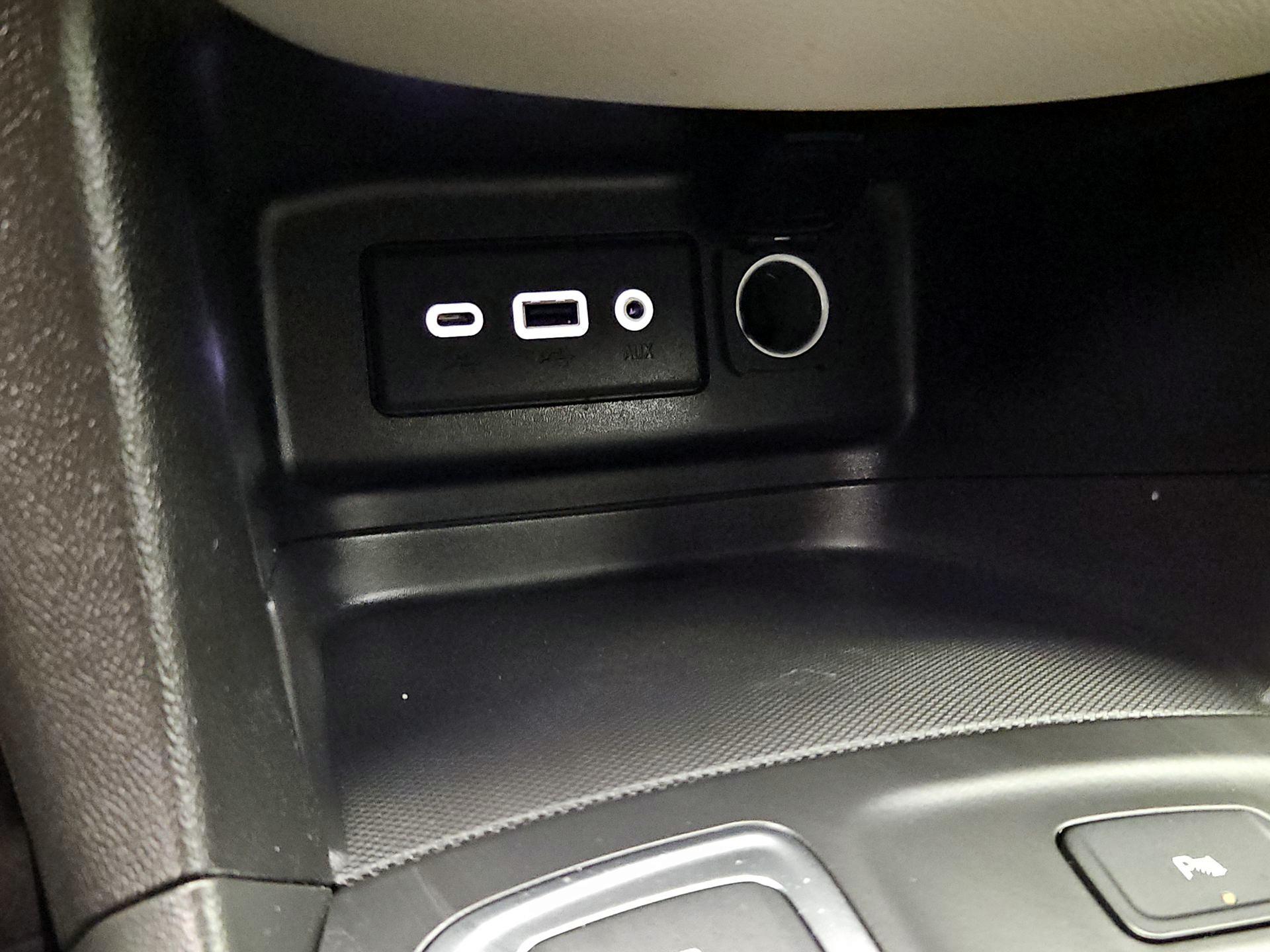 Thumbnail: 2023 Chevrolet Equinox - 18