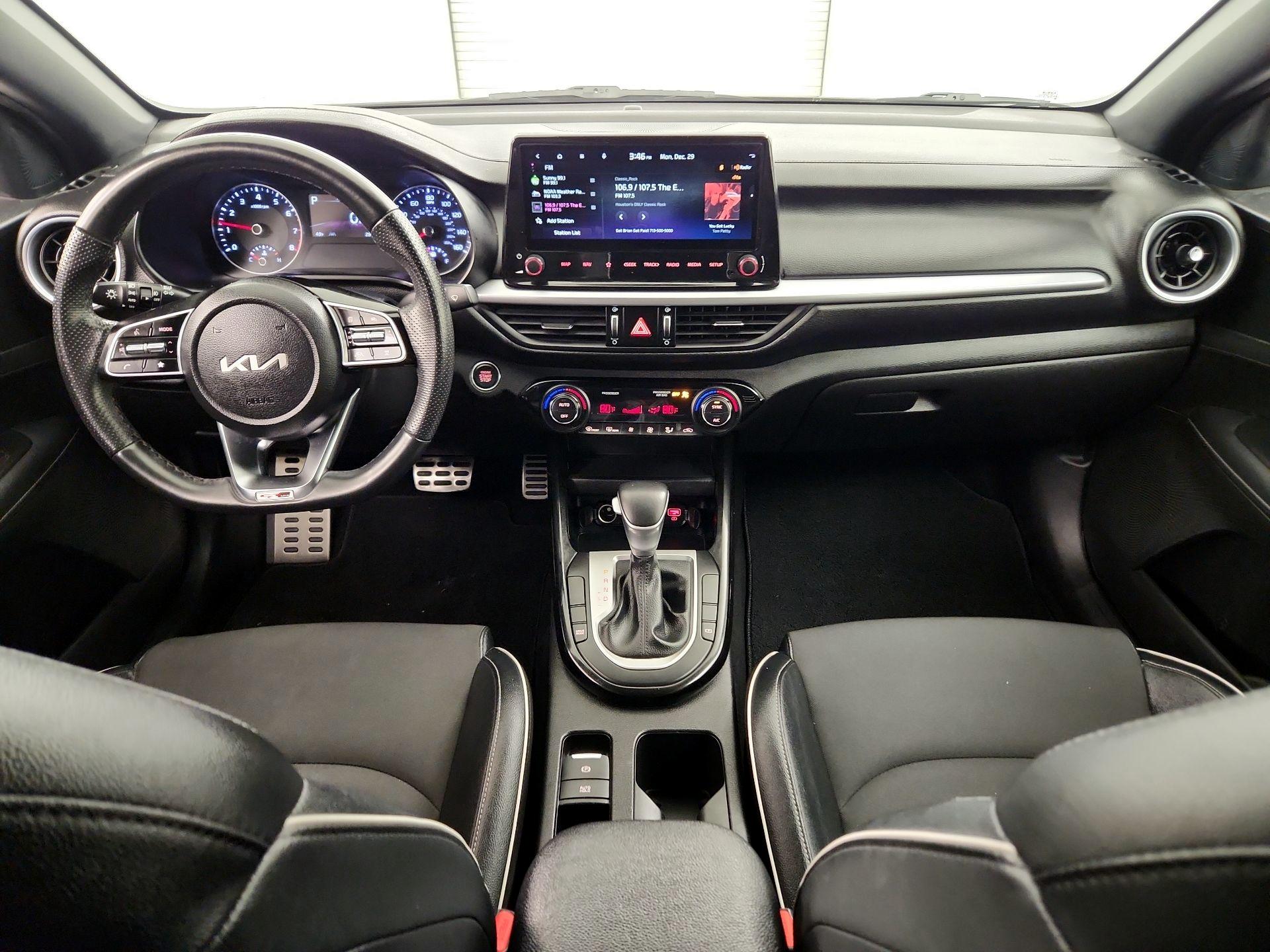 Thumbnail: 2023 Kia Forte - 9