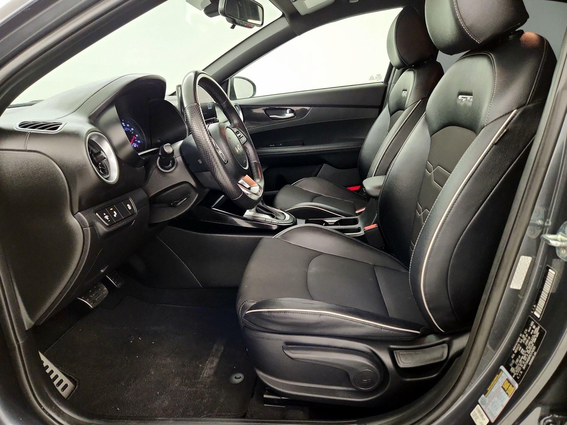 Thumbnail: 2023 Kia Forte - 11