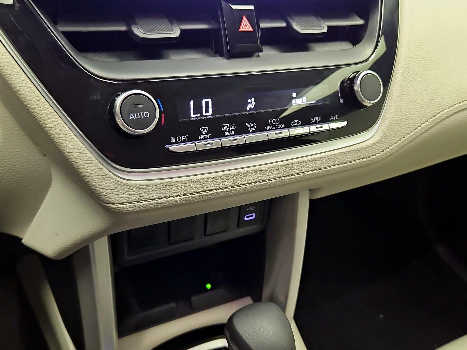 Thumbnail: 2024 Toyota Corolla Cross - 16