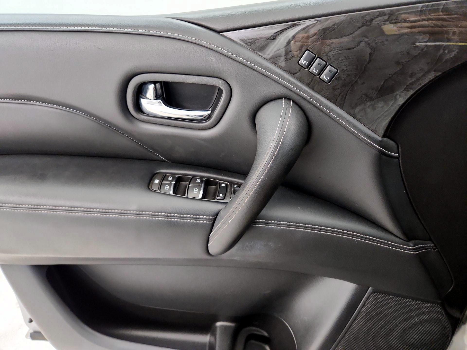 Thumbnail: 2022 INFINITI QX80 - 12