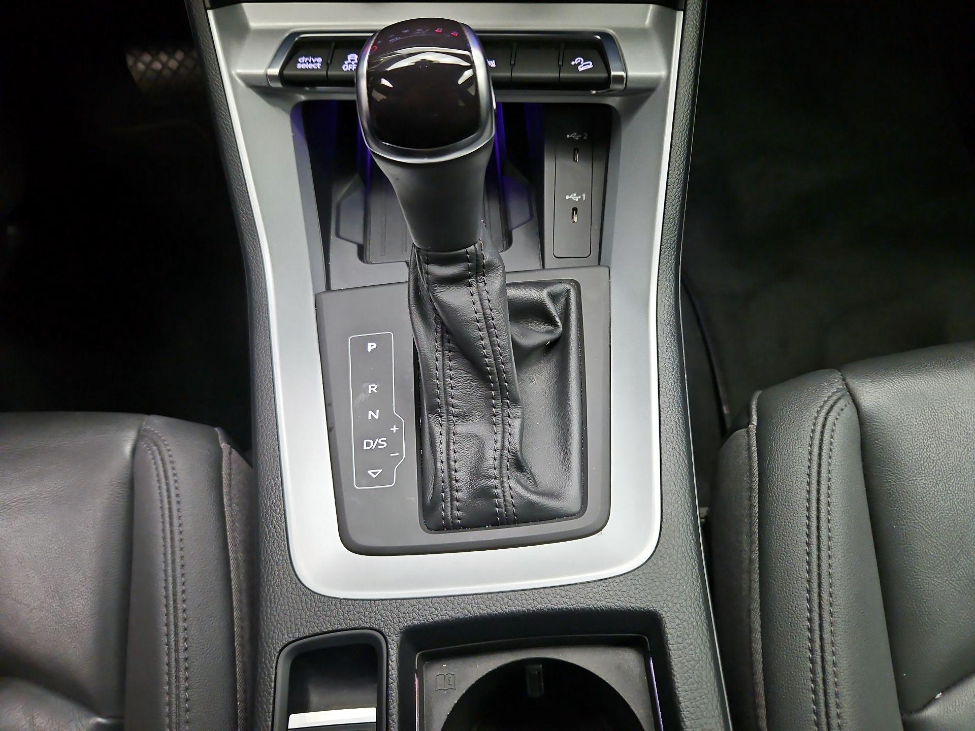 Thumbnail: 2022 Audi Q3 - 18