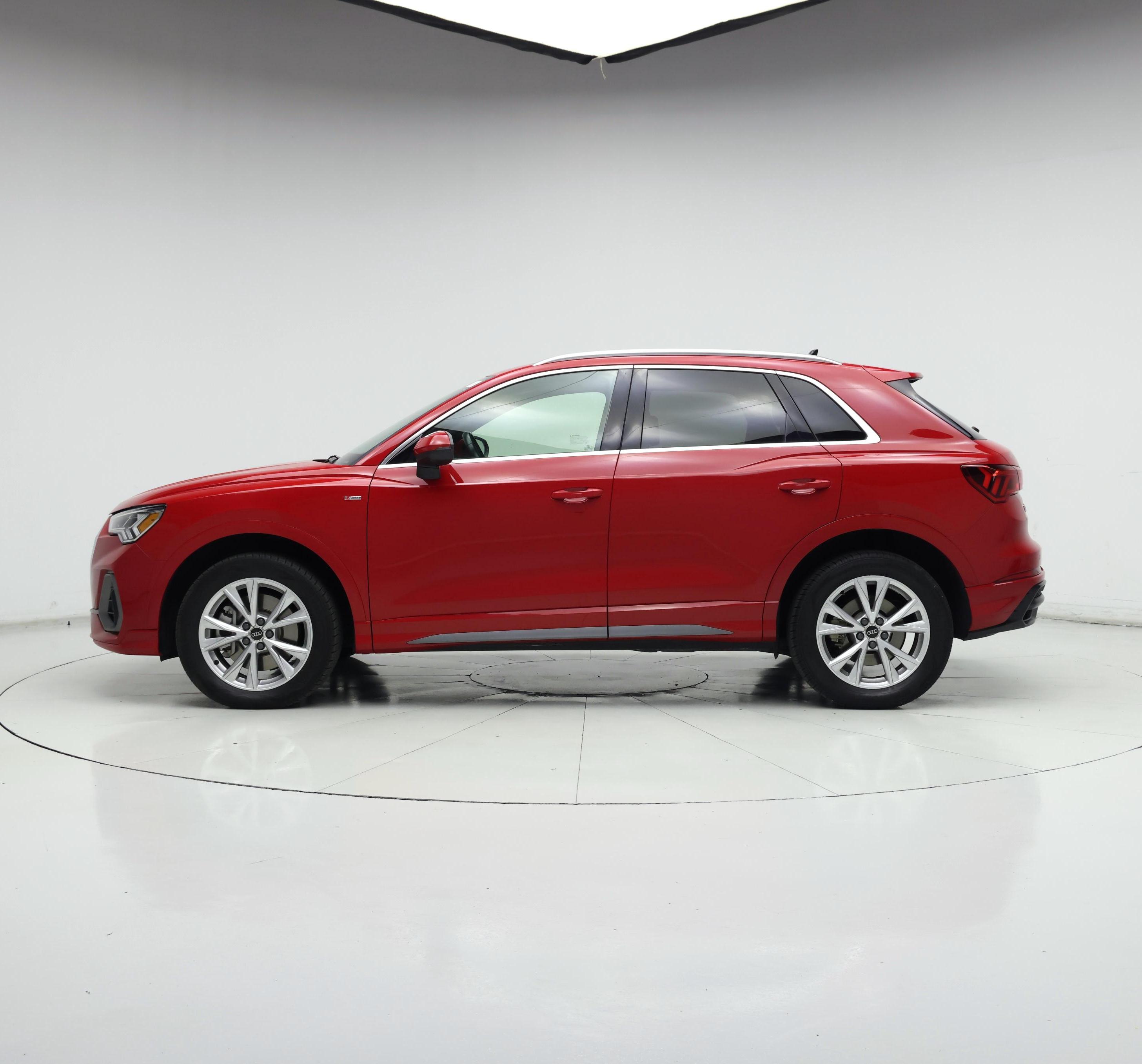 Thumbnail: 2022 Audi Q3 - 3