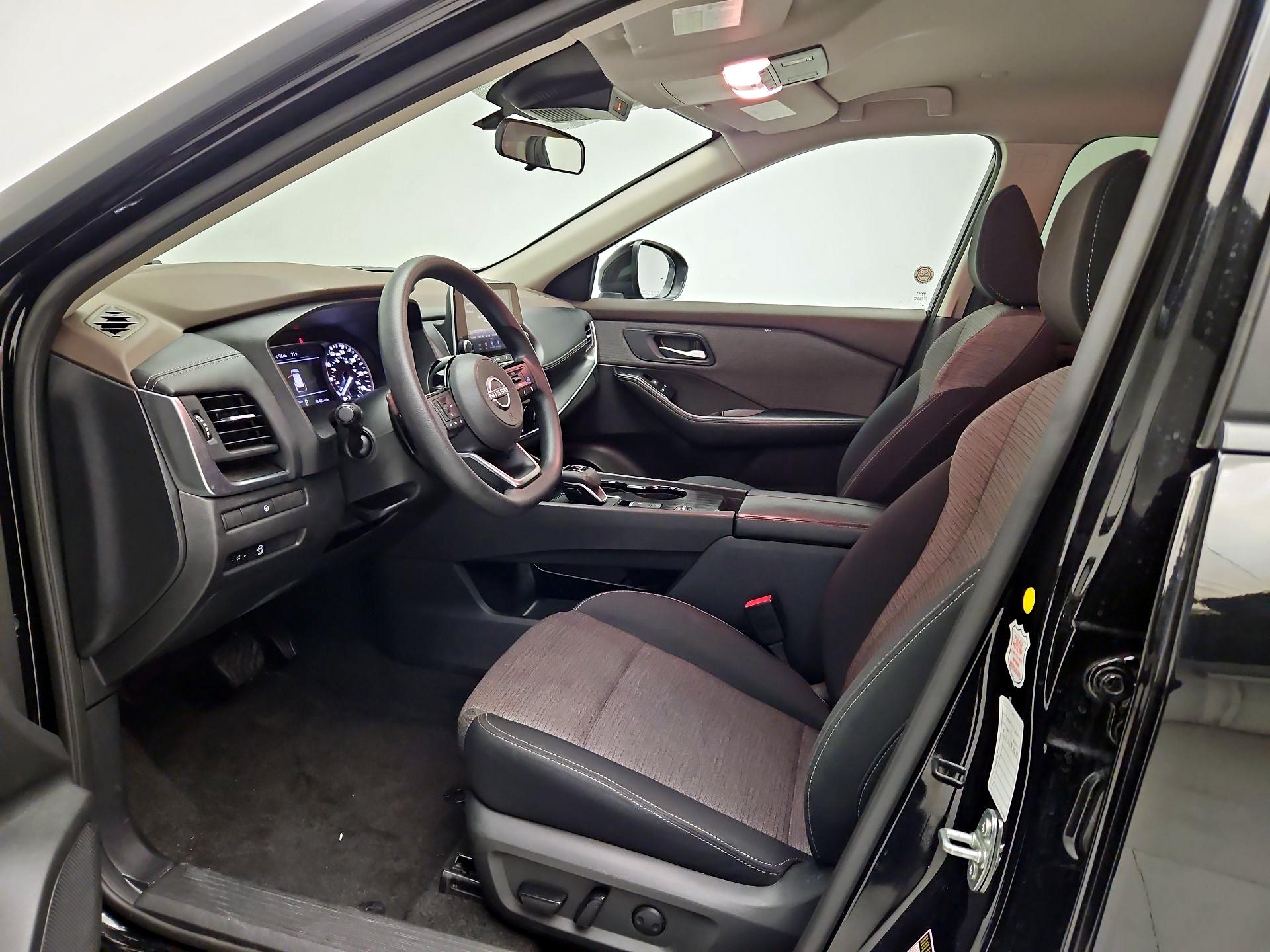 Thumbnail: 2023 Nissan Rogue - 11