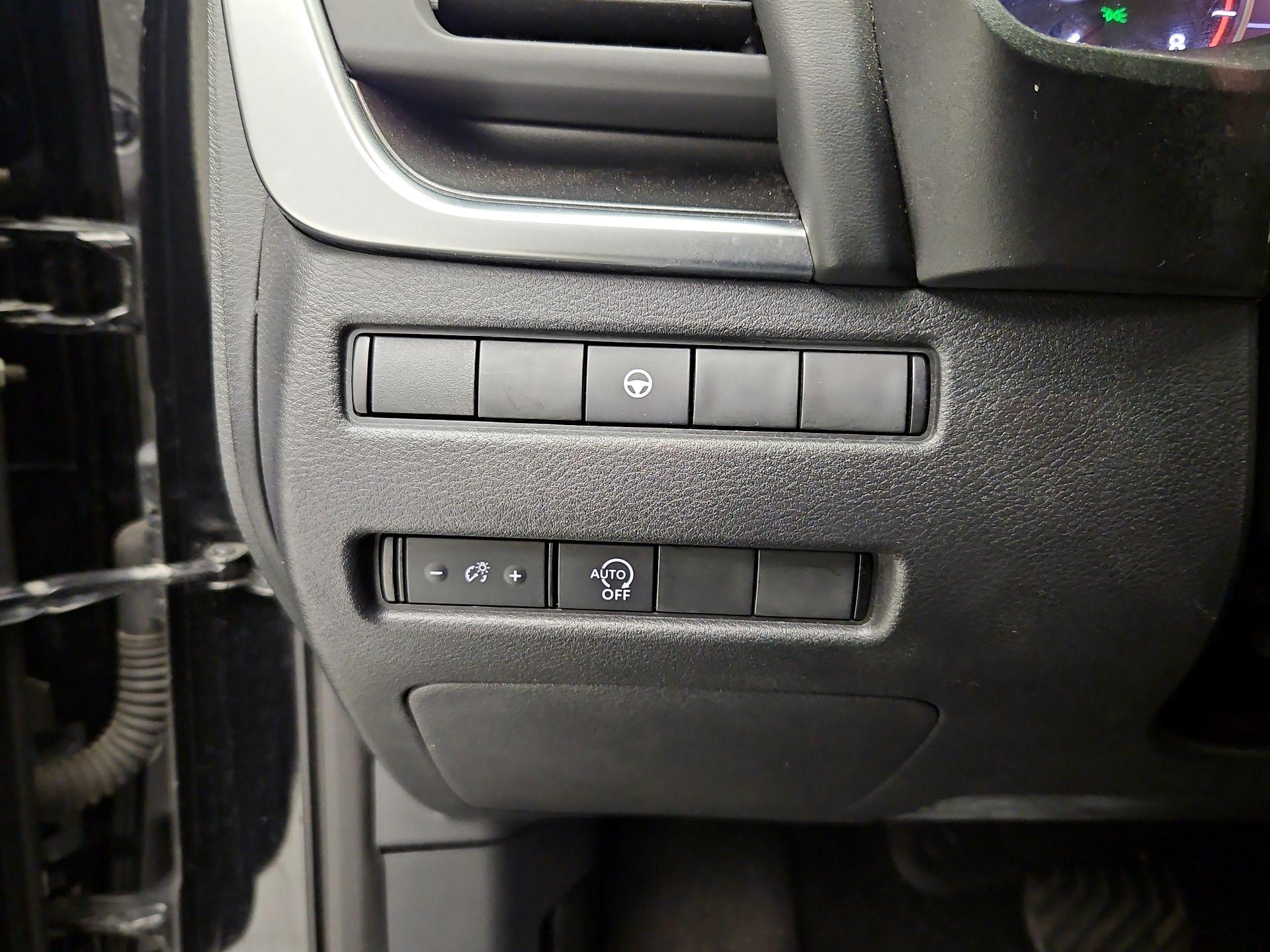 Thumbnail: 2023 Nissan Rogue - 13