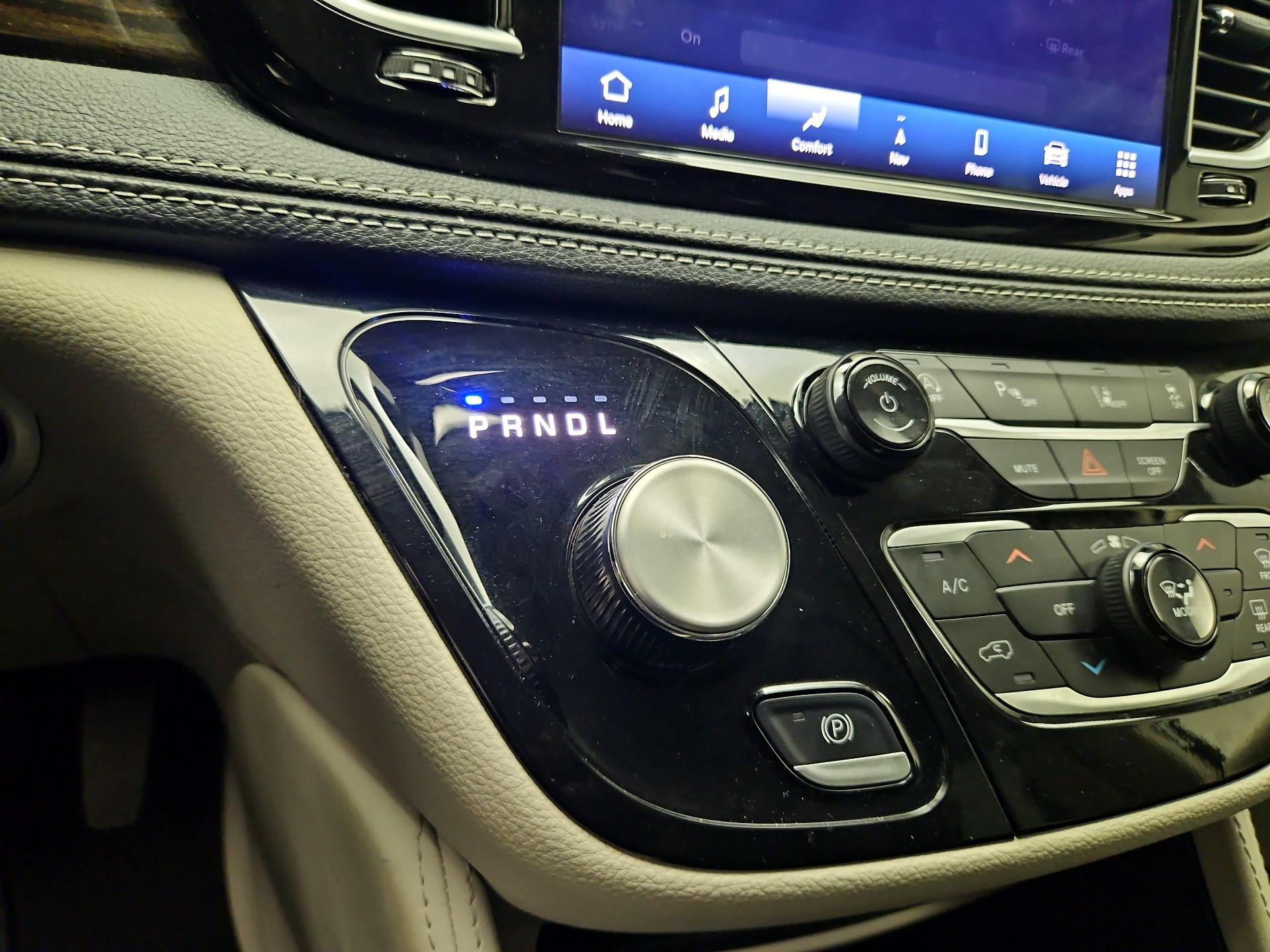 Thumbnail: 2024 Chrysler Pacifica - 17