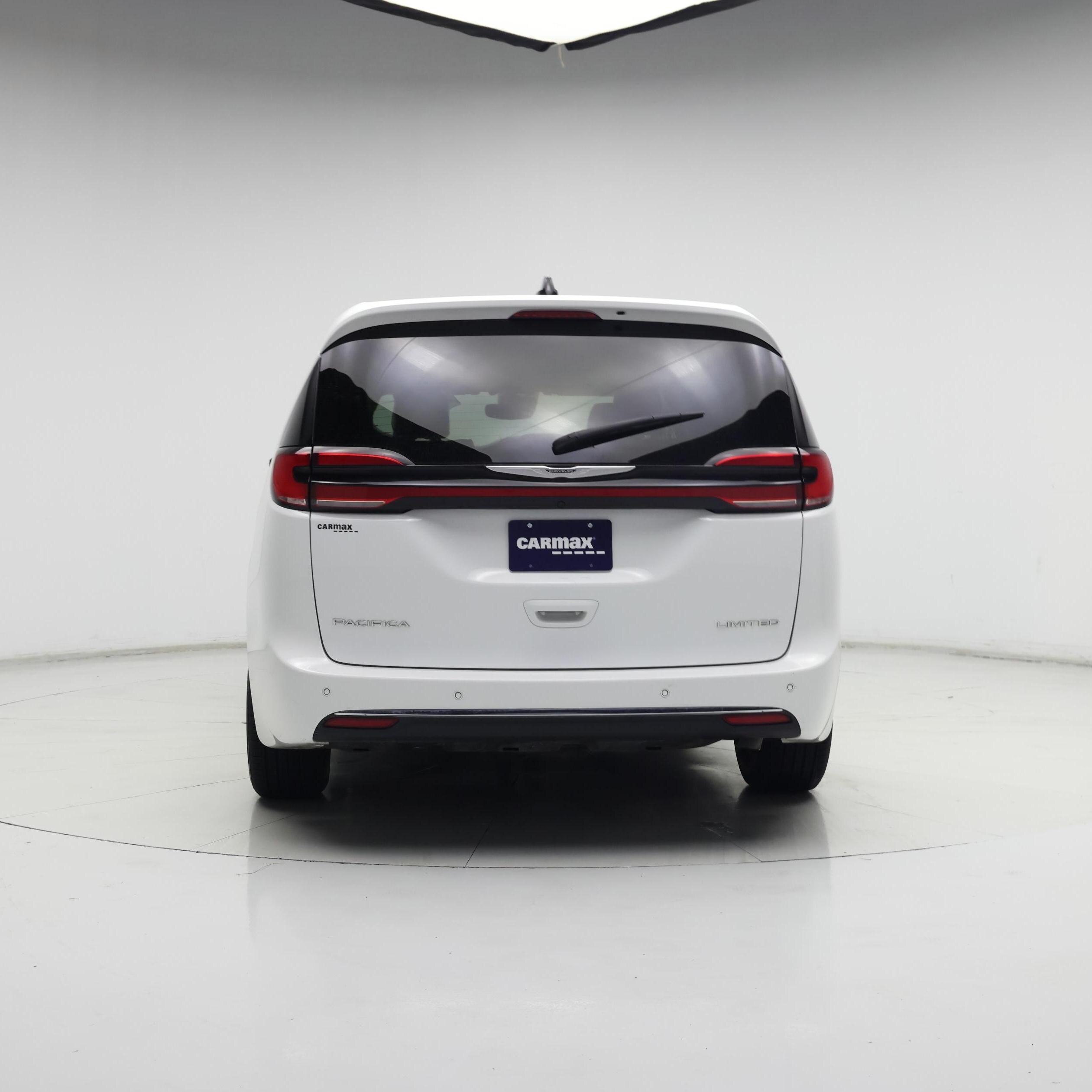 Thumbnail: 2024 Chrysler Pacifica - 6