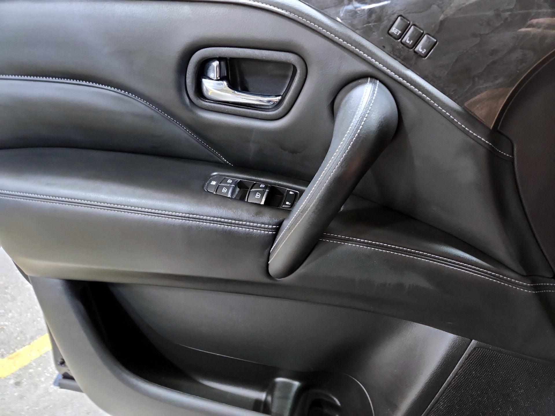 Thumbnail: 2022 INFINITI QX80 - 12