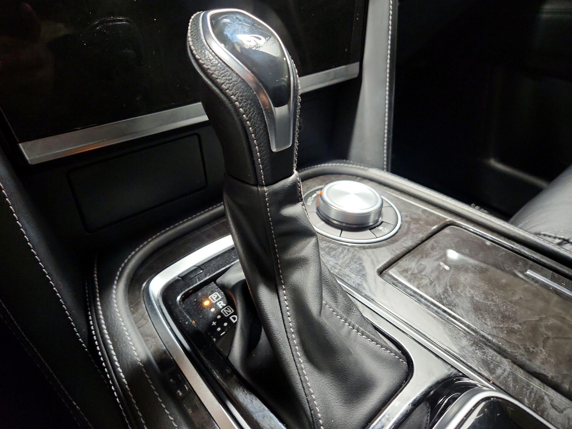 Thumbnail: 2022 INFINITI QX80 - 15