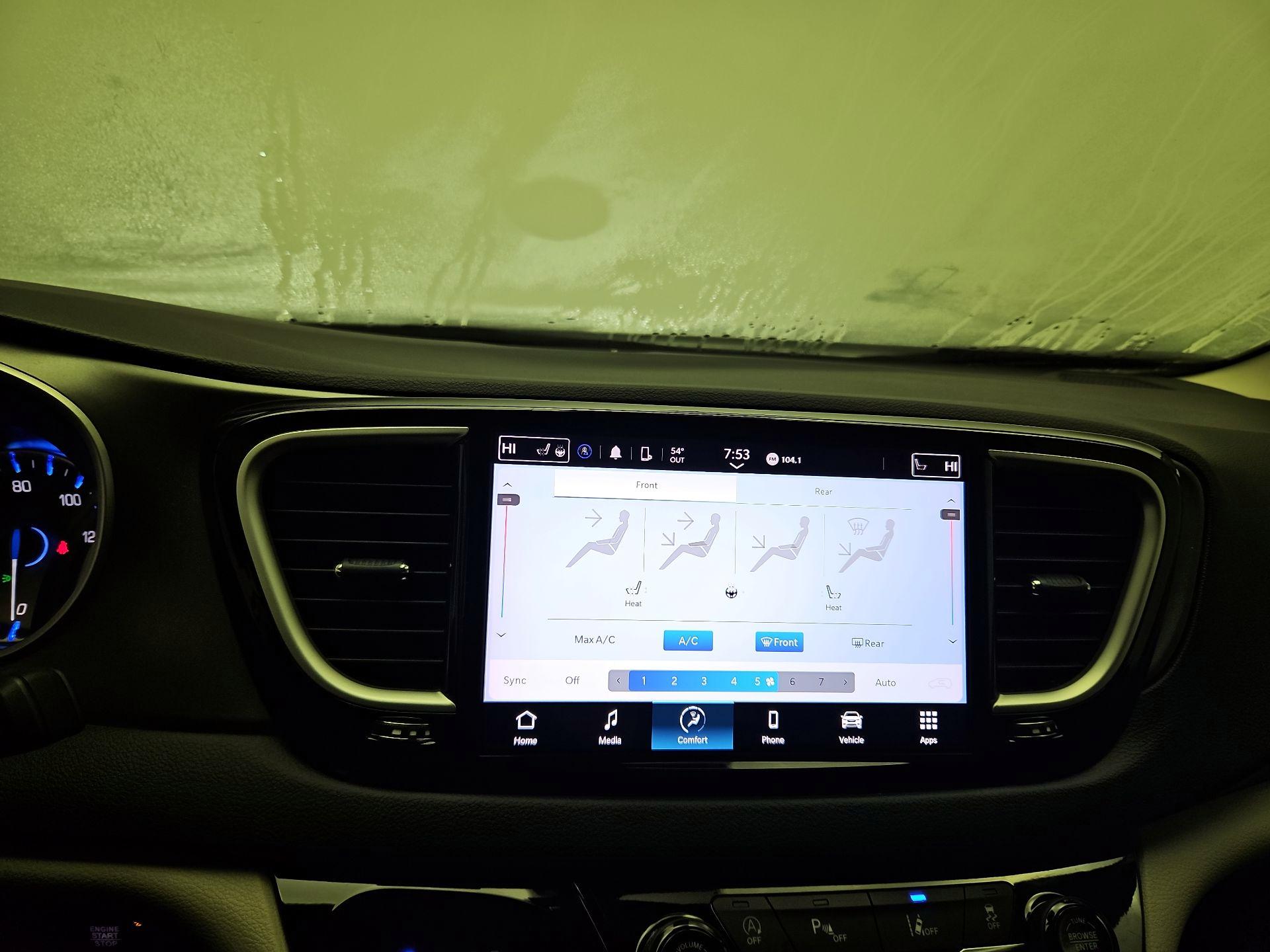 Thumbnail: 2024 Chrysler Pacifica - 15