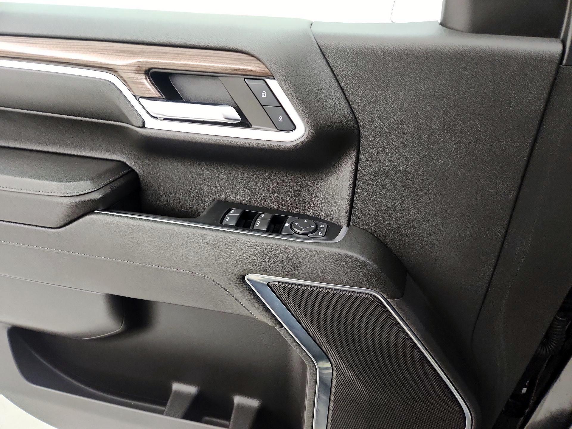 Thumbnail: 2024 Chevrolet Silverado 1500 - 12