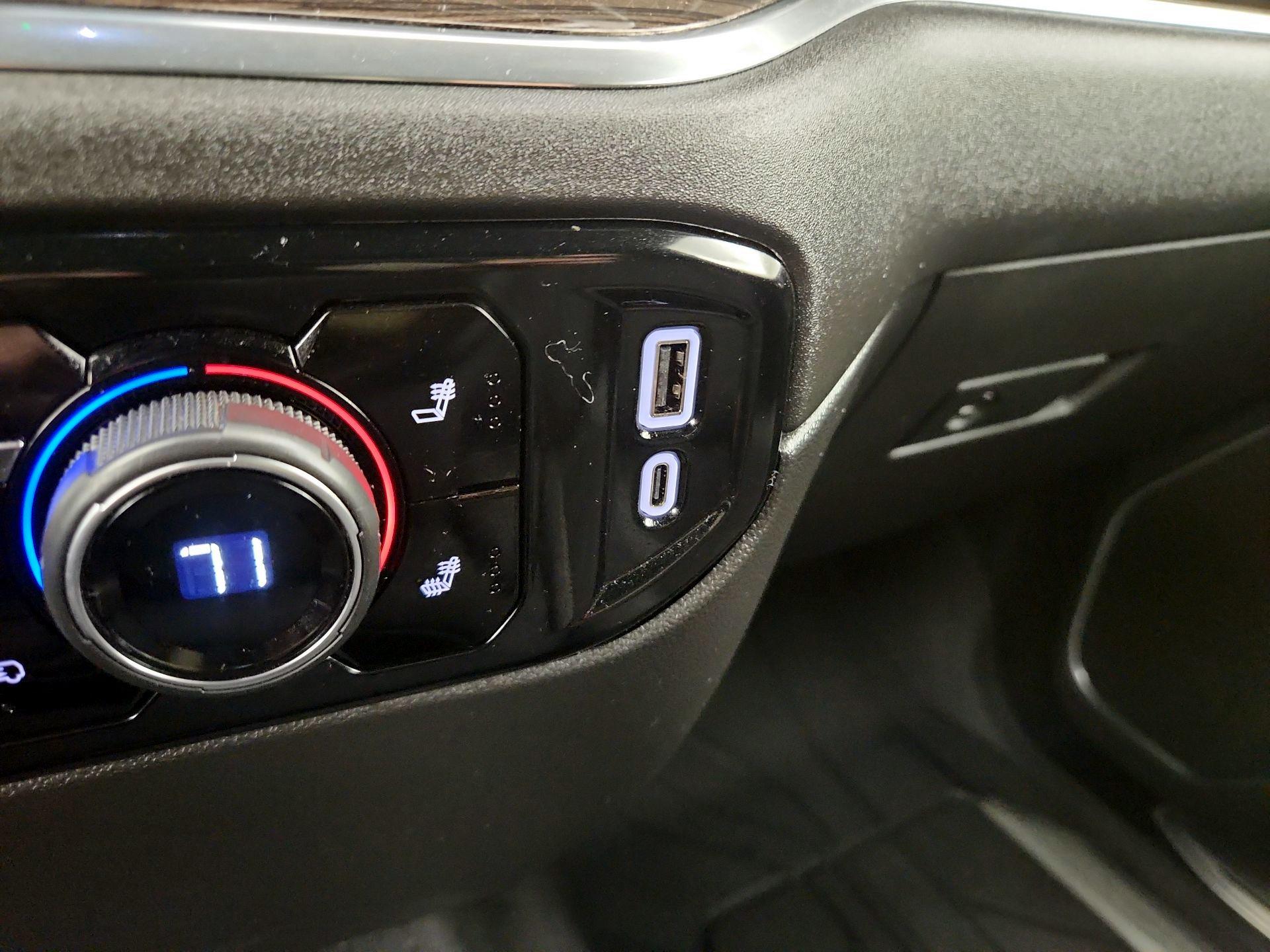 Thumbnail: 2024 Chevrolet Silverado 1500 - 18