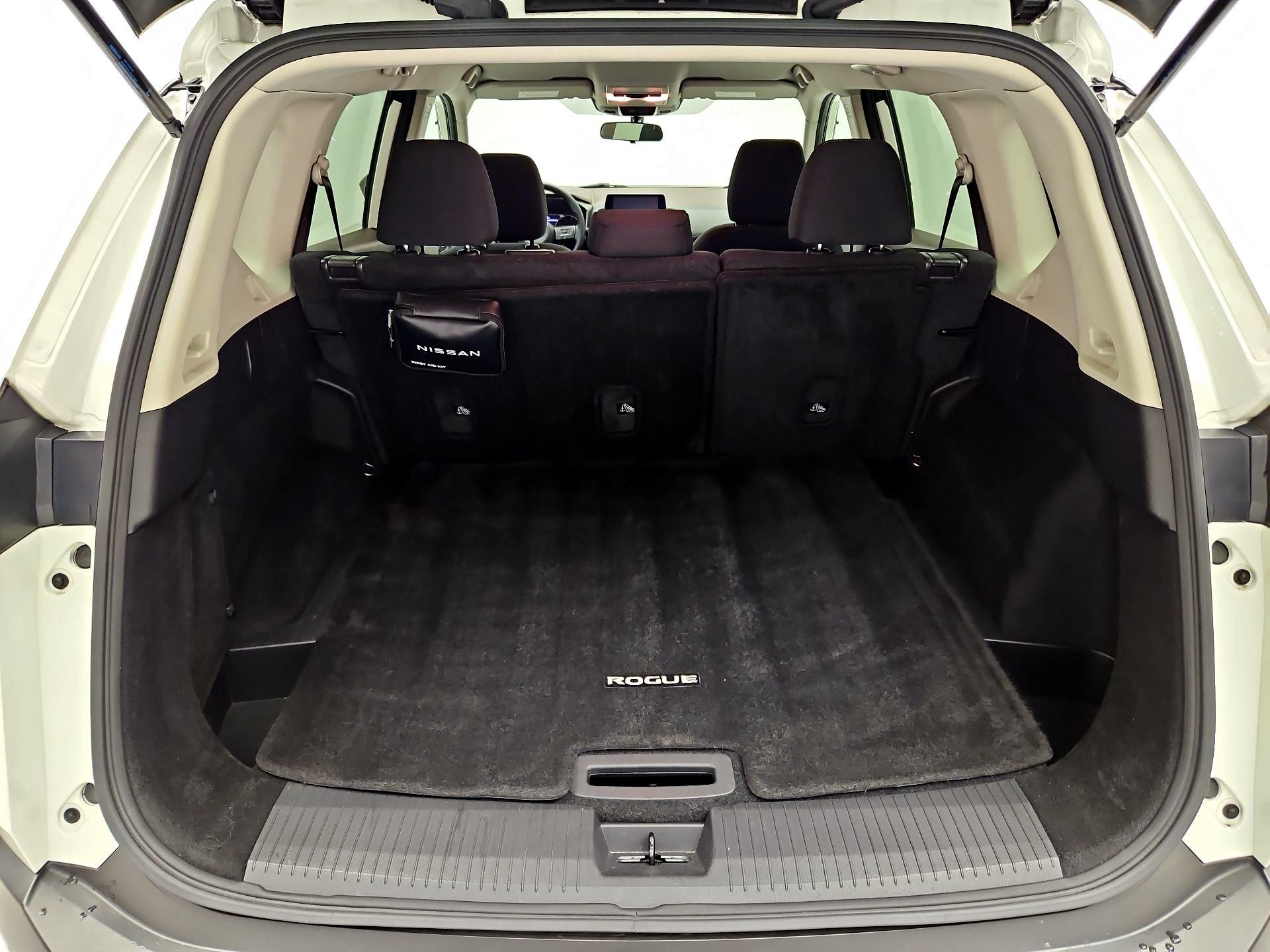 Thumbnail: 2023 Nissan Rogue - 20