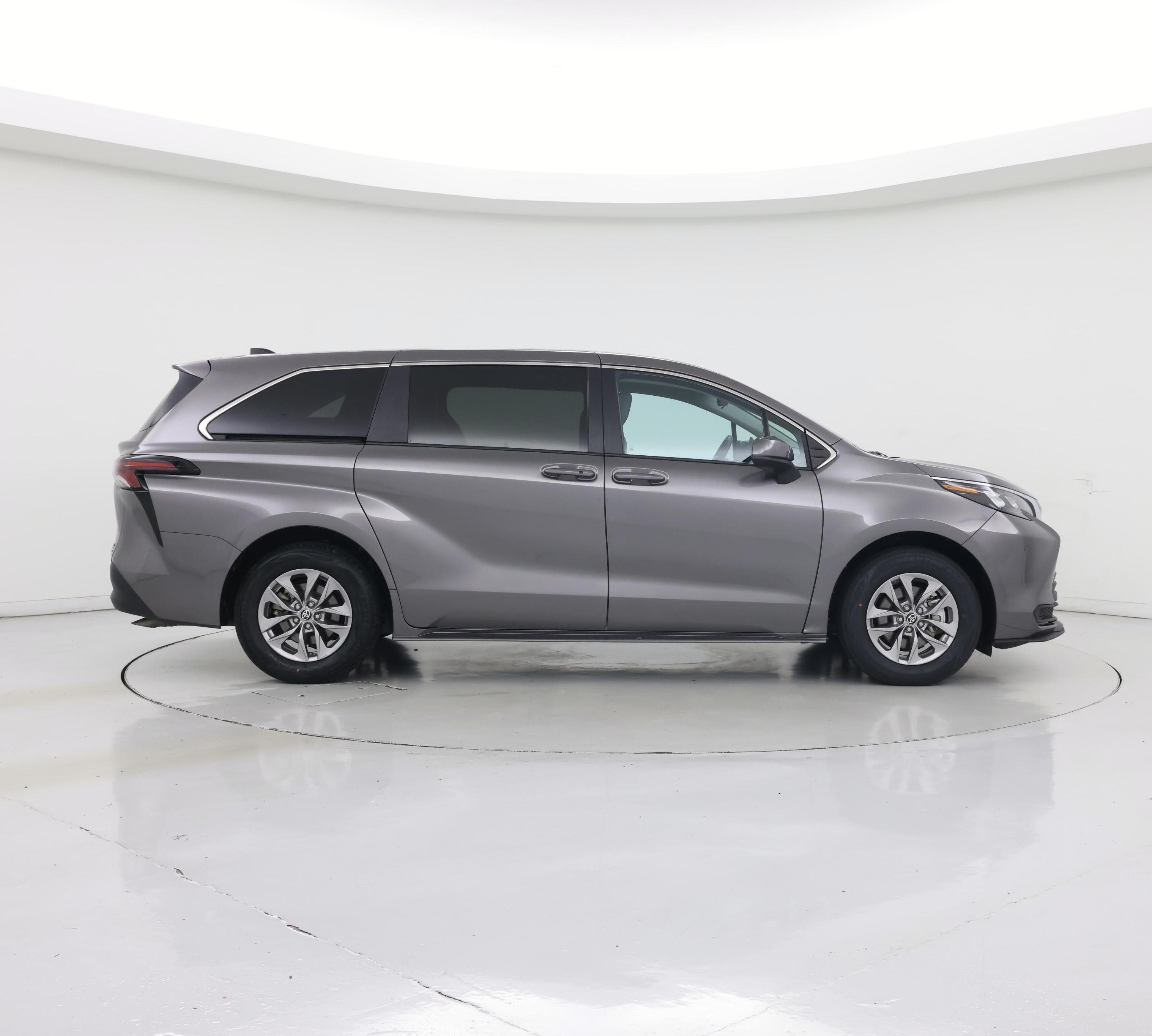 Thumbnail: 2024 Toyota Sienna - 7