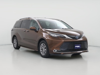 2022 Toyota Sienna Hybrid XLE