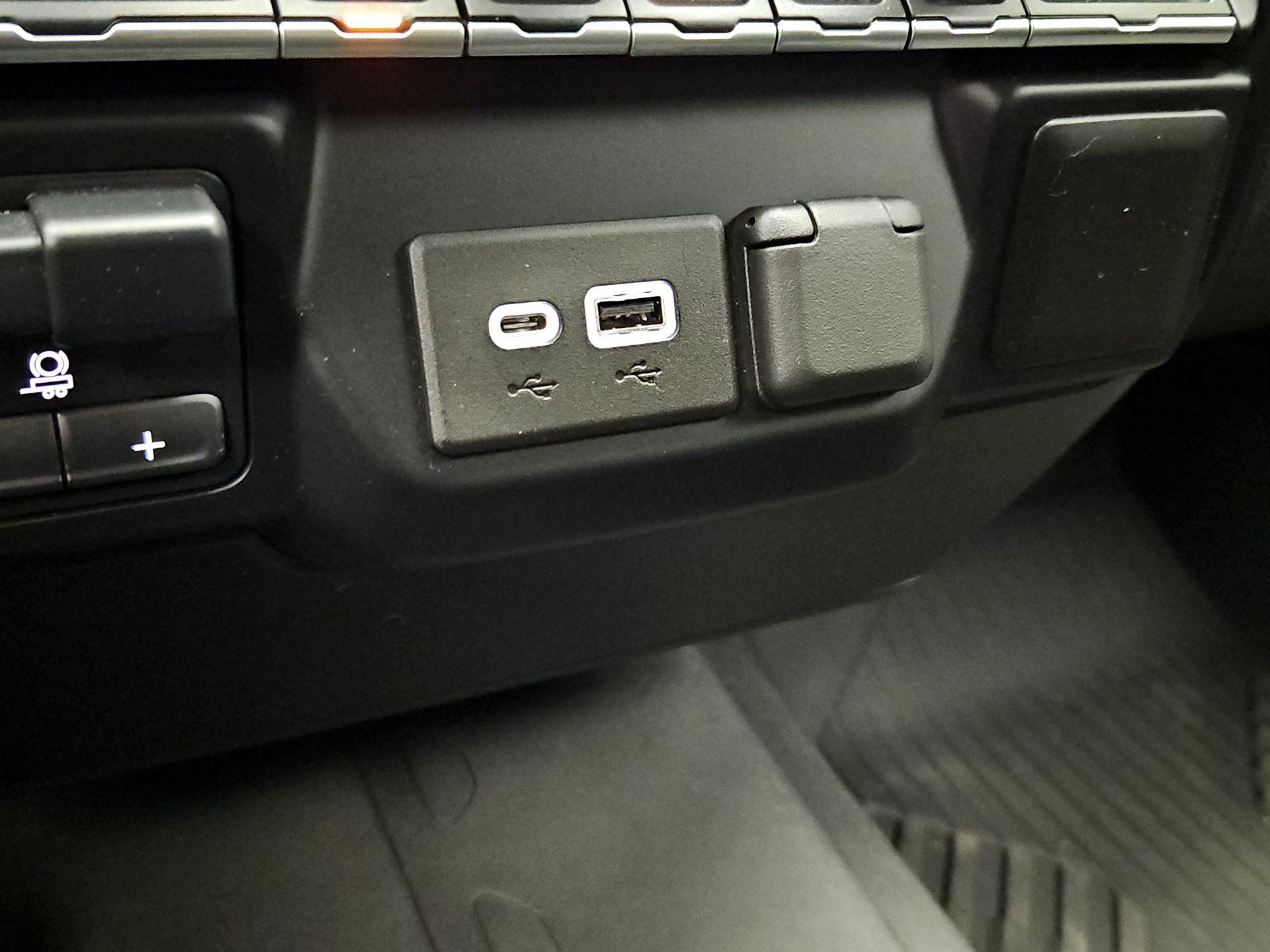 Thumbnail: 2021 Chevrolet Silverado 1500 - 18