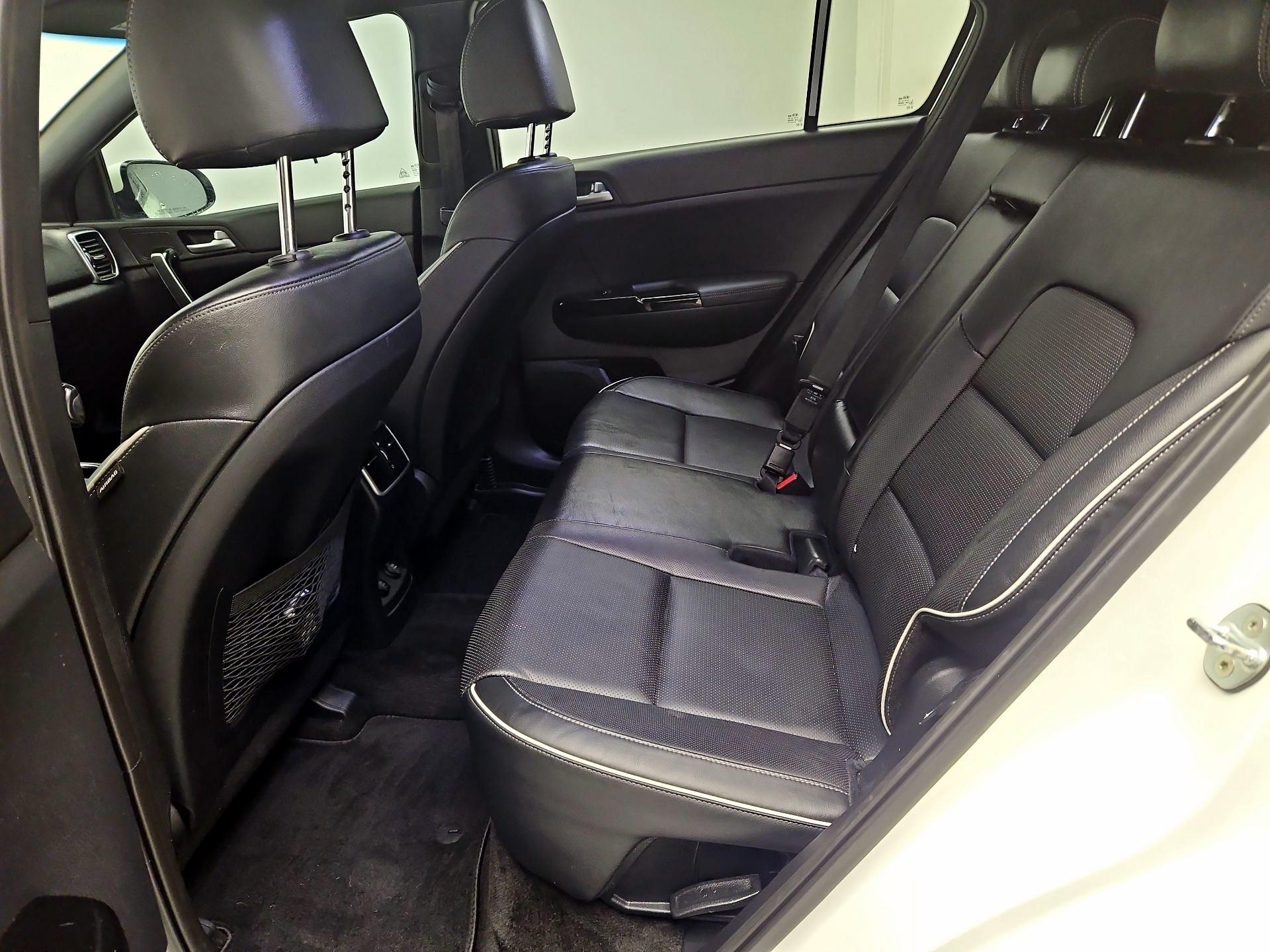 Thumbnail: 2021 Kia Sportage - 17