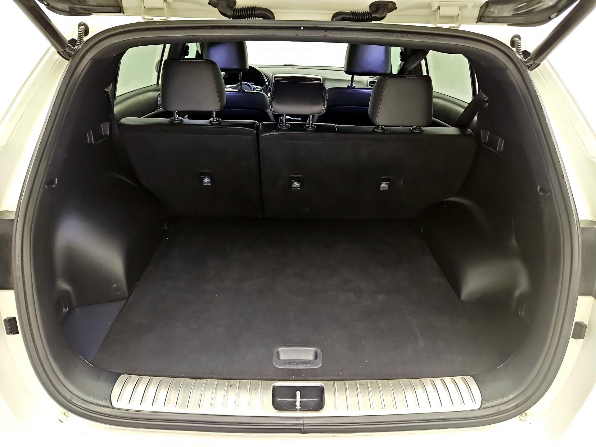 Thumbnail: 2021 Kia Sportage - 18