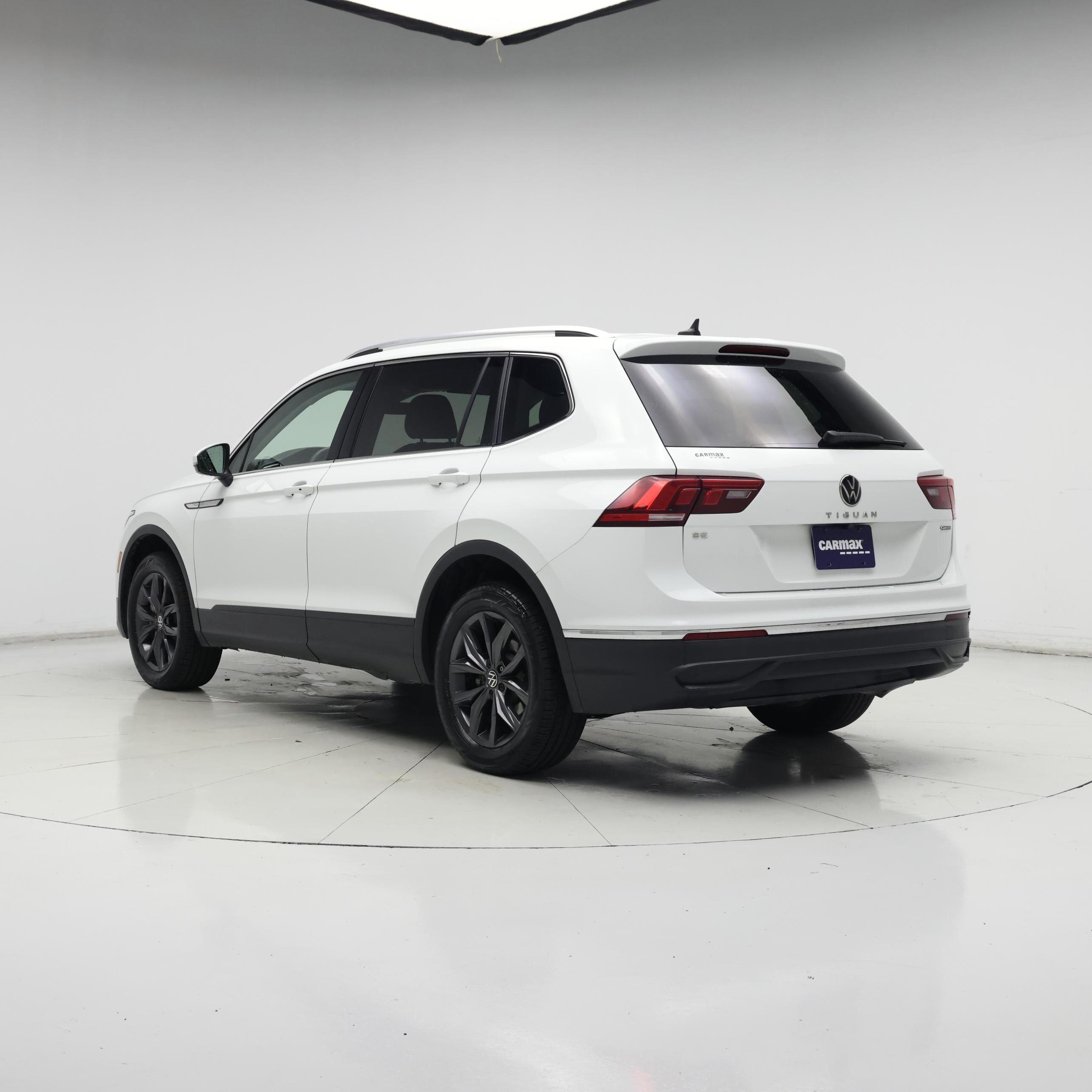 Thumbnail: 2024 Volkswagen Tiguan - 2