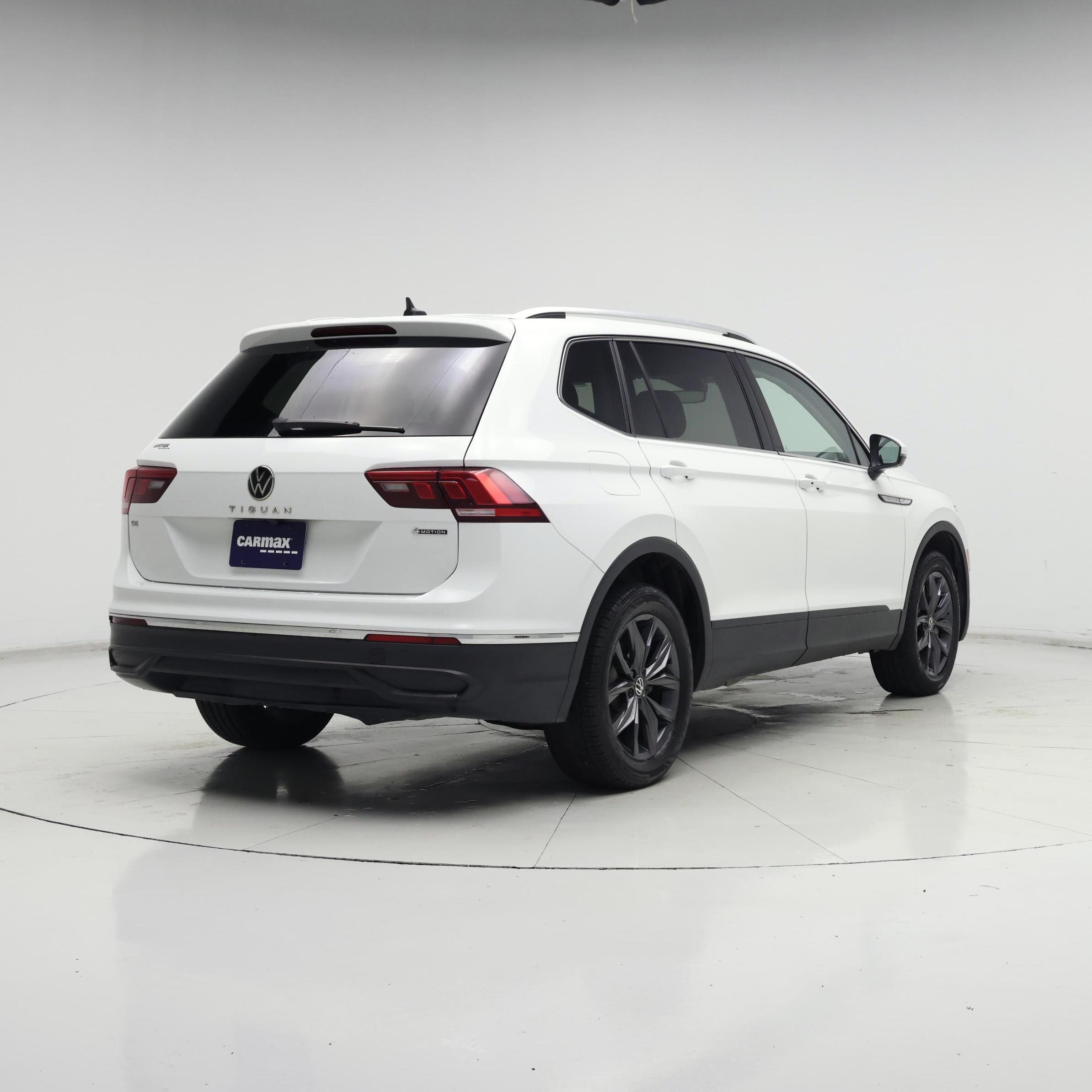 Thumbnail: 2024 Volkswagen Tiguan - 8
